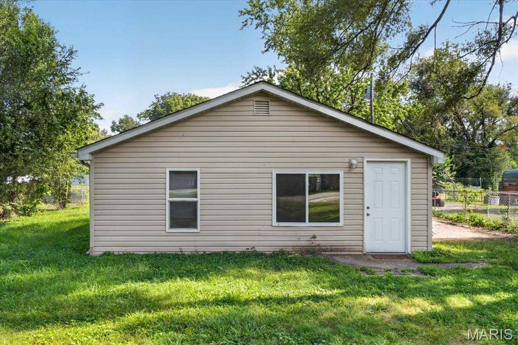 1841 Mullens AVE, Cahokia, IL 62206