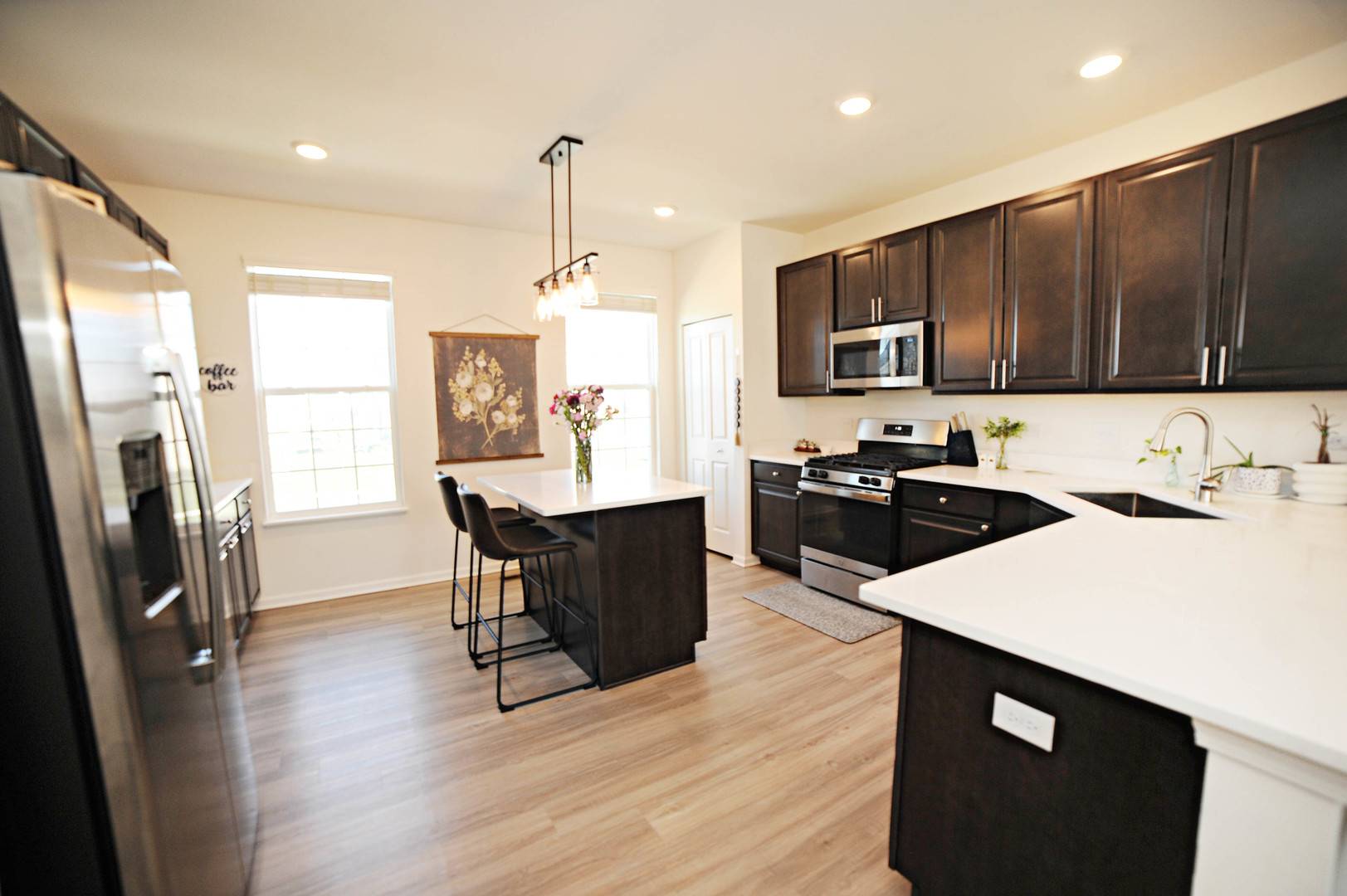 530 Cimmaron CIR, Crystal Lake, IL 60012
