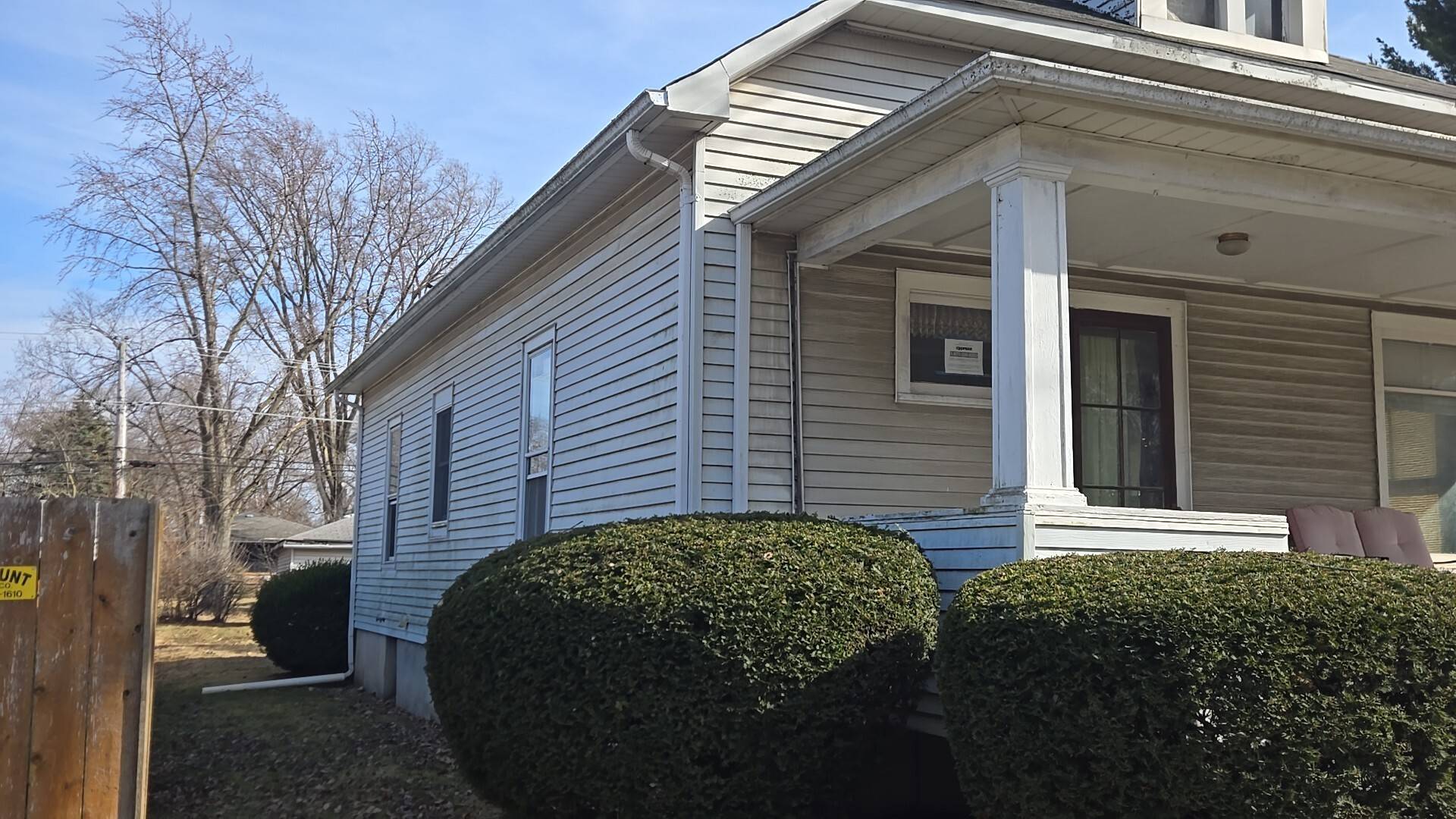 7 N State ST, Glenwood, IL 60425