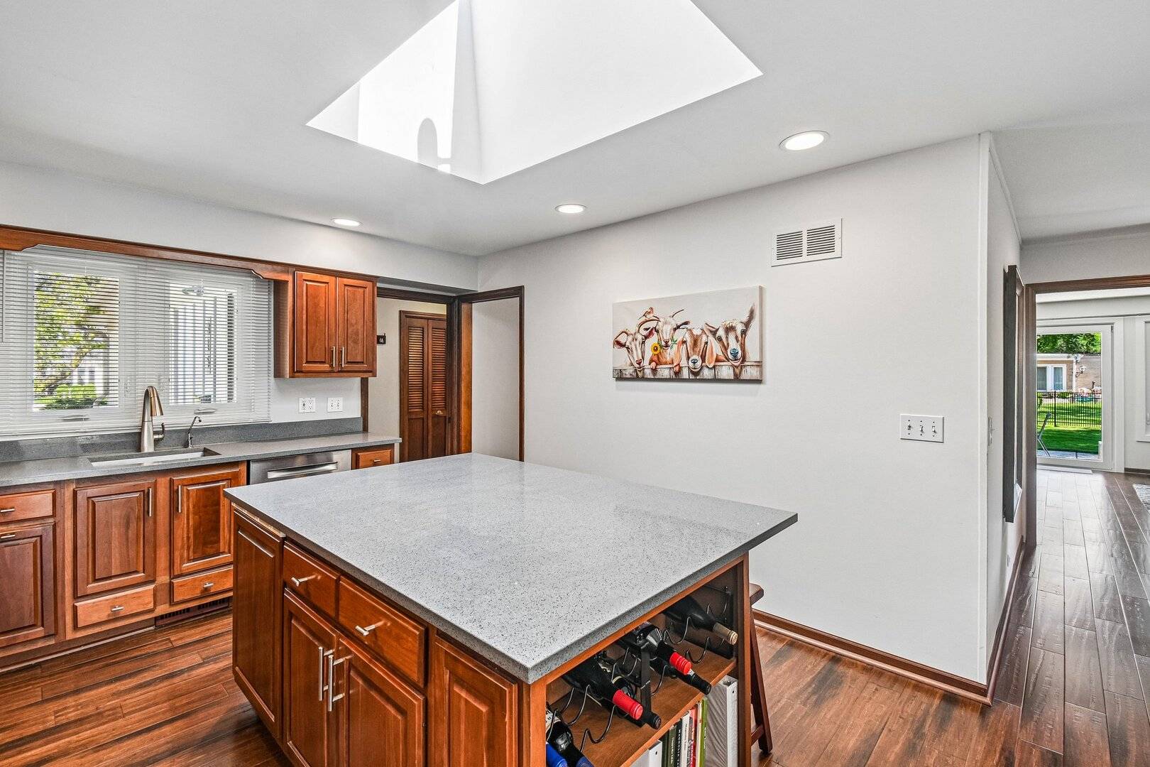 815 S Salem AVE, Arlington Heights, IL 60005