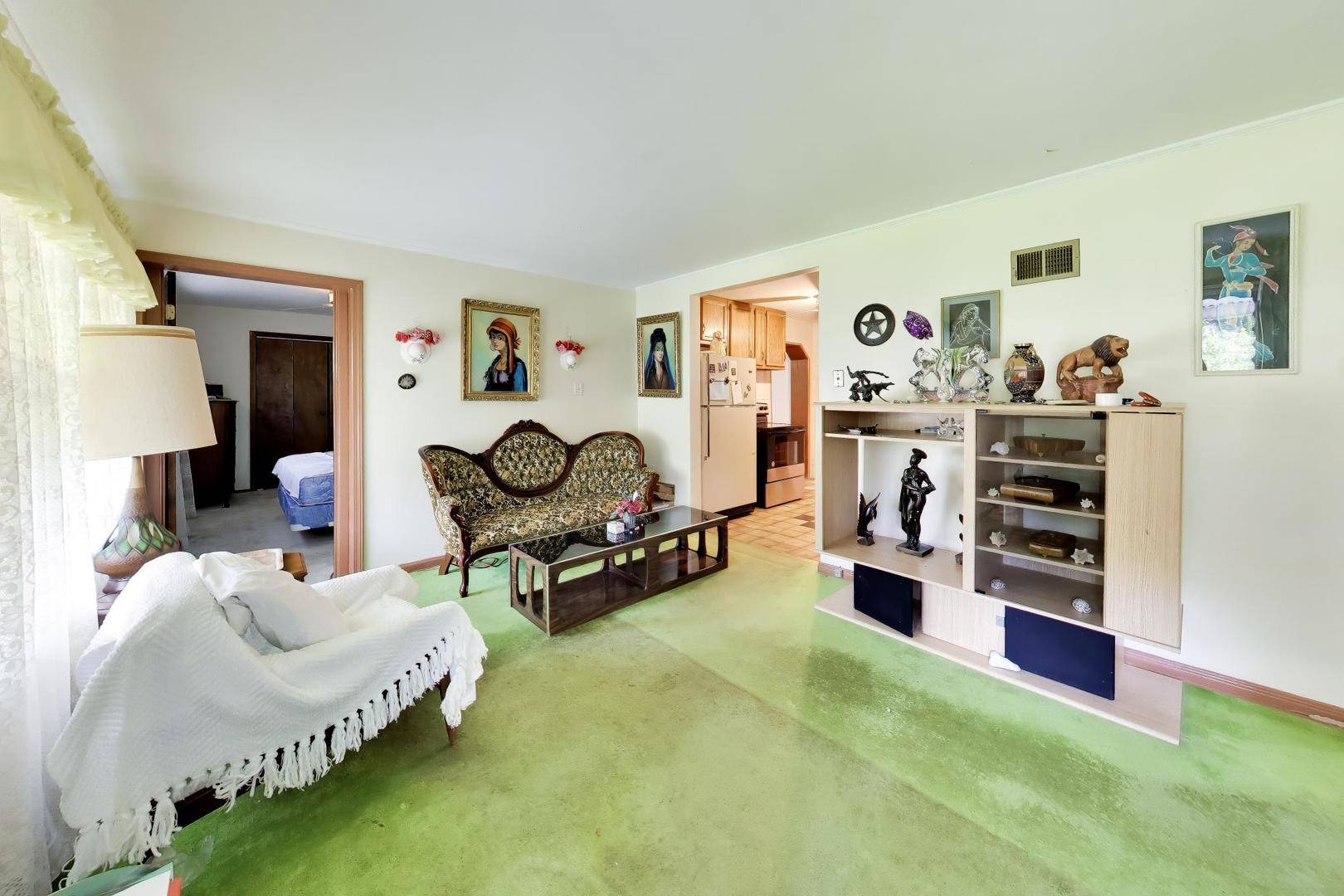 980 Kenilworth TER, Lake Zurich, IL 60047