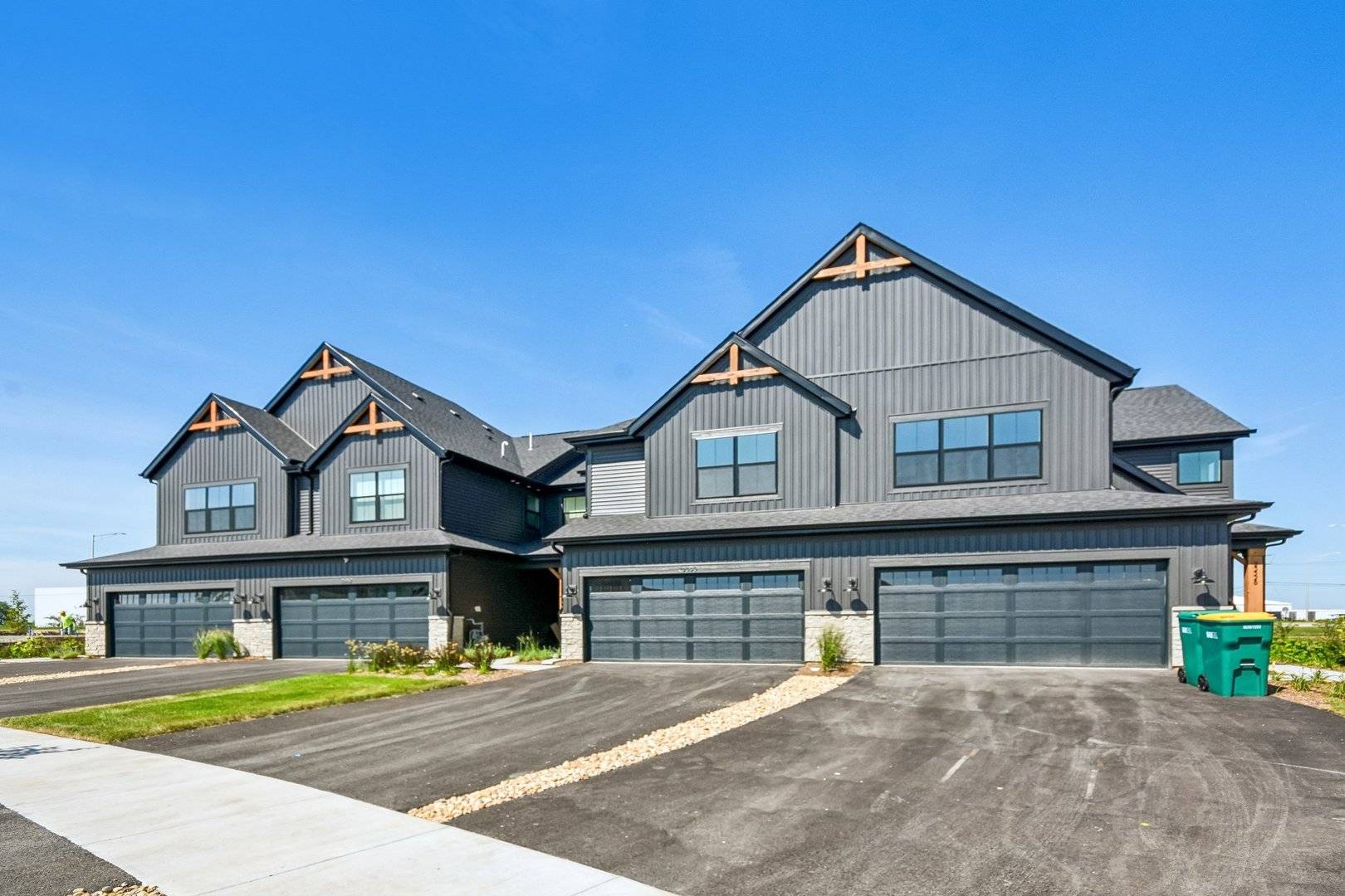 25530 W Emory LN, Plainfield, IL 60544