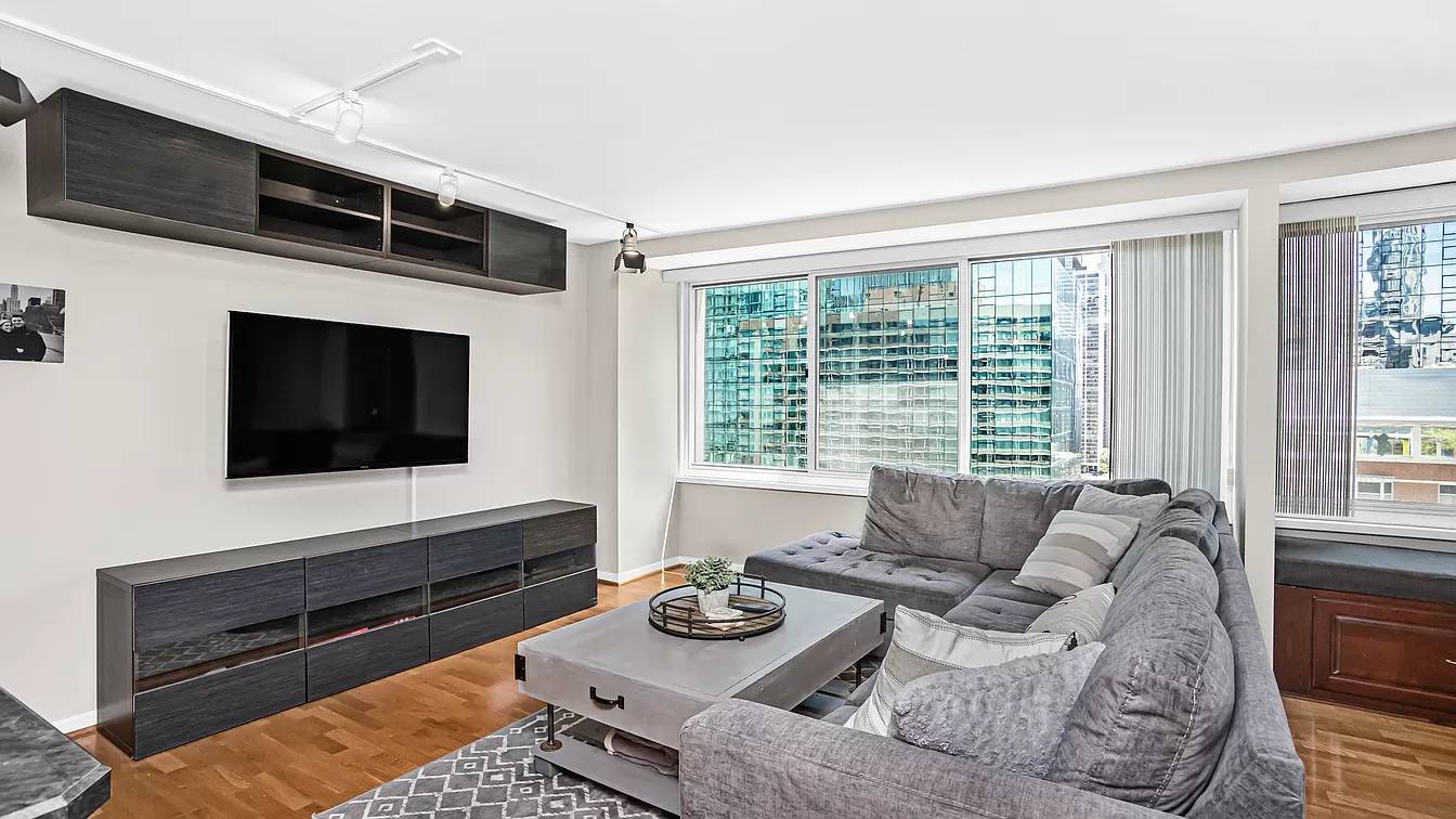 211 E Ohio ST #2312, Chicago, IL 60611