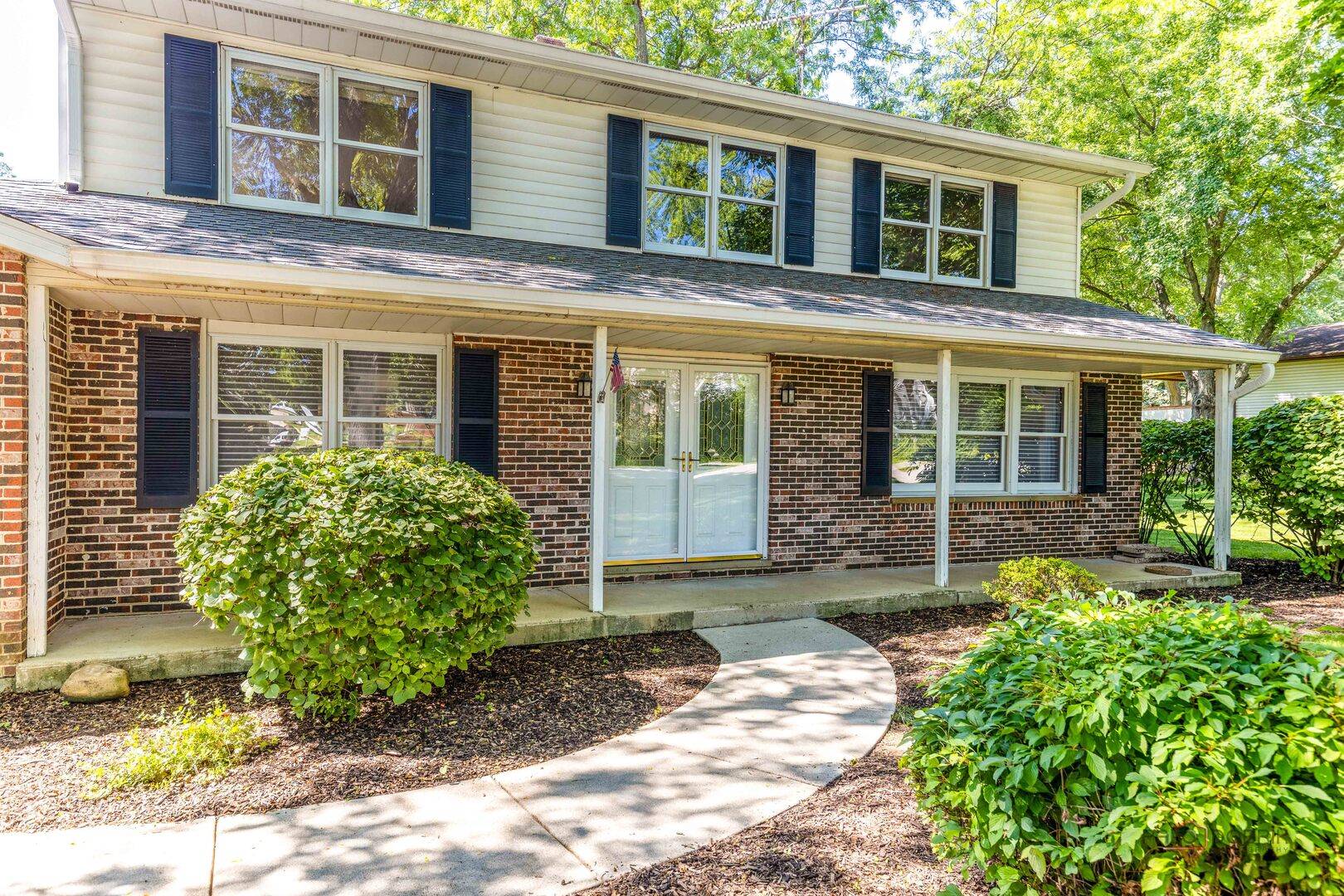 19665 W HAWTHORNE BLVD, Mundelein, IL 60060