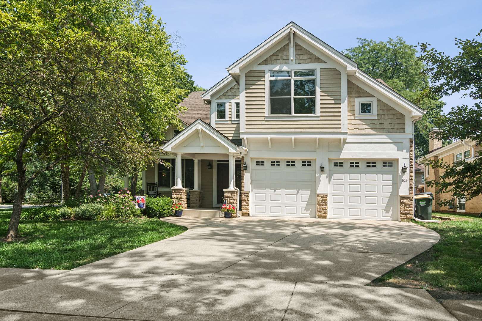 103 S Donald AVE, Arlington Heights, IL 60004