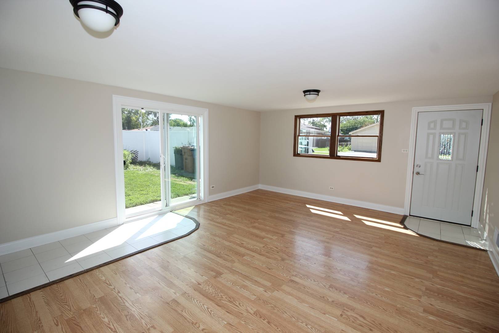 5950 W 87th PL, Oak Lawn, IL 60453