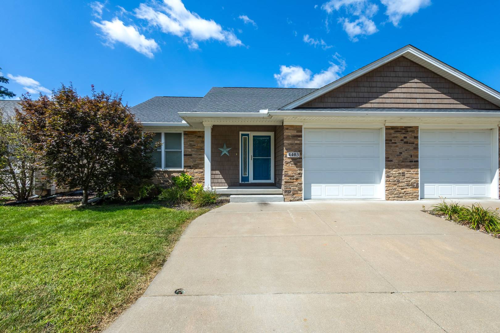 4403 3rd Street A, East Moline, IL 61244