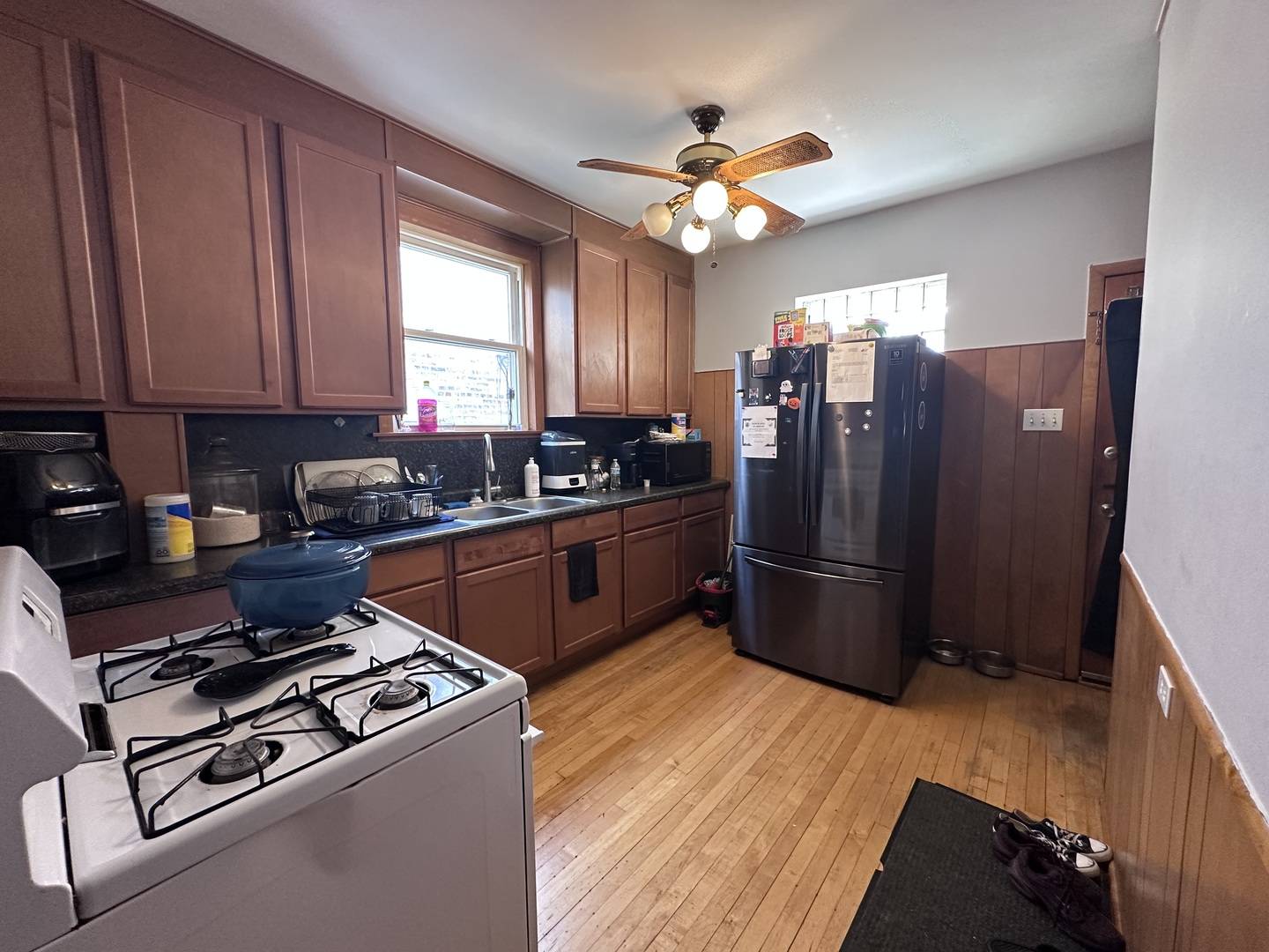 5839 W Eastwood AVE, Chicago, IL 60630