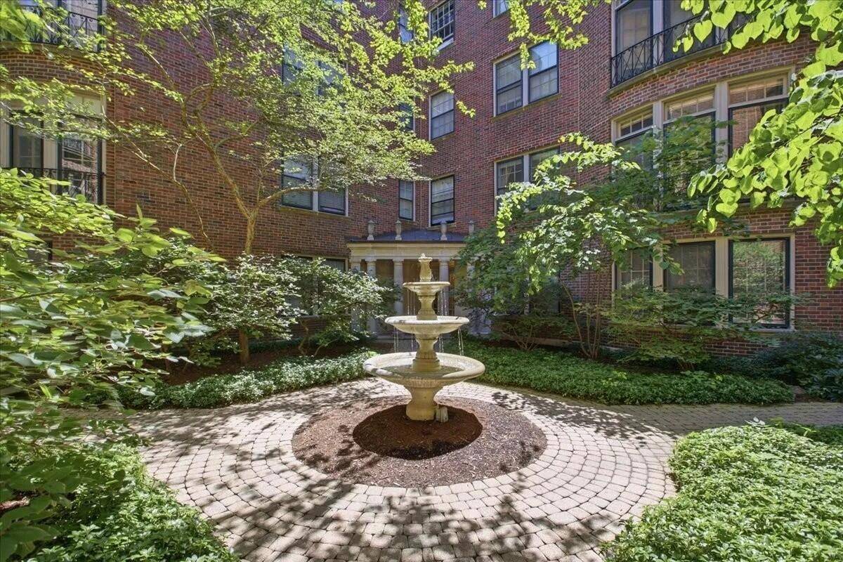 946 N Michigan AVE #3N, Evanston, IL 60202
