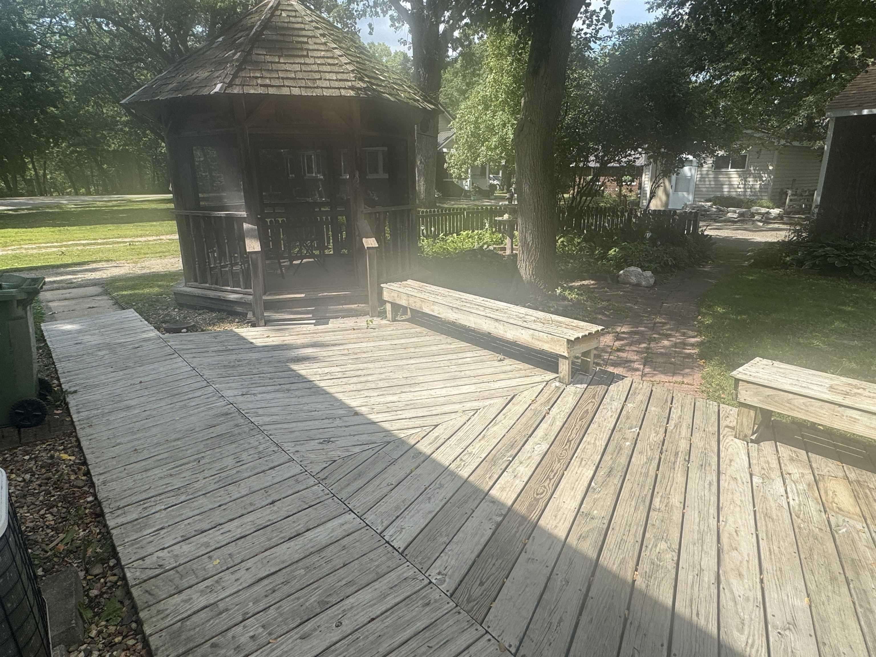 87 Riverside, Charles City, IA 50616