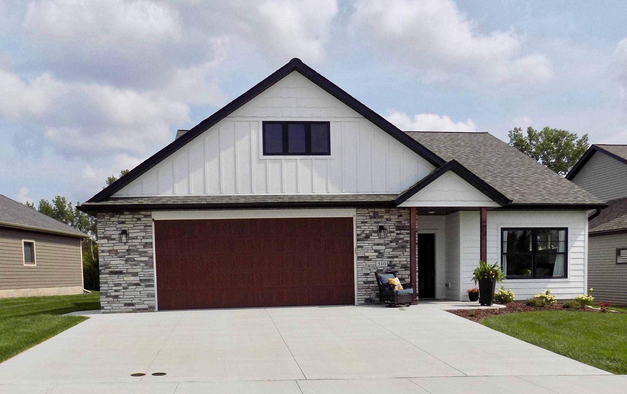 510 Kodiak DR NW, Stewartville, MN 55976