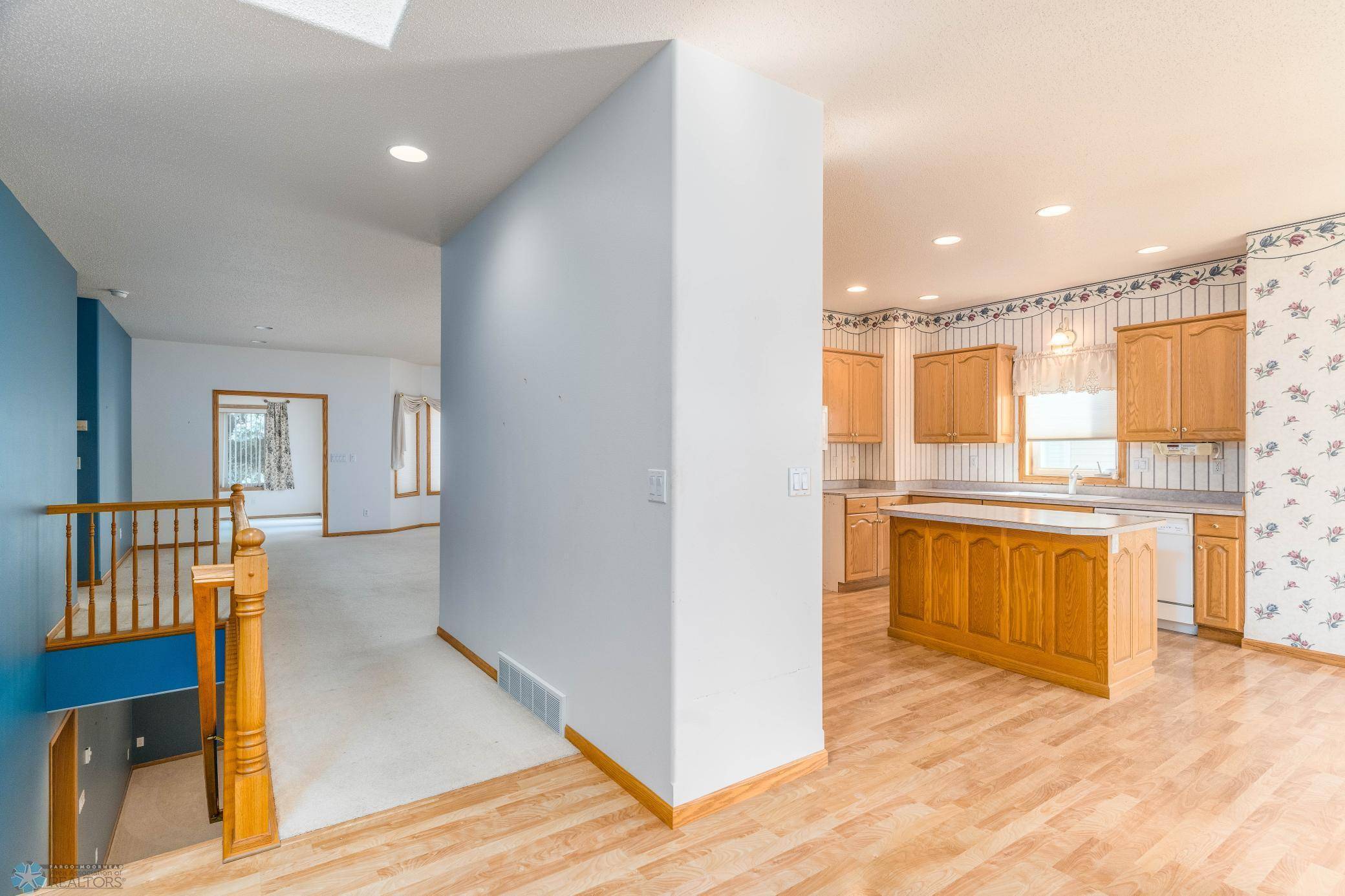 318 44th AVE S, Moorhead, MN 56560