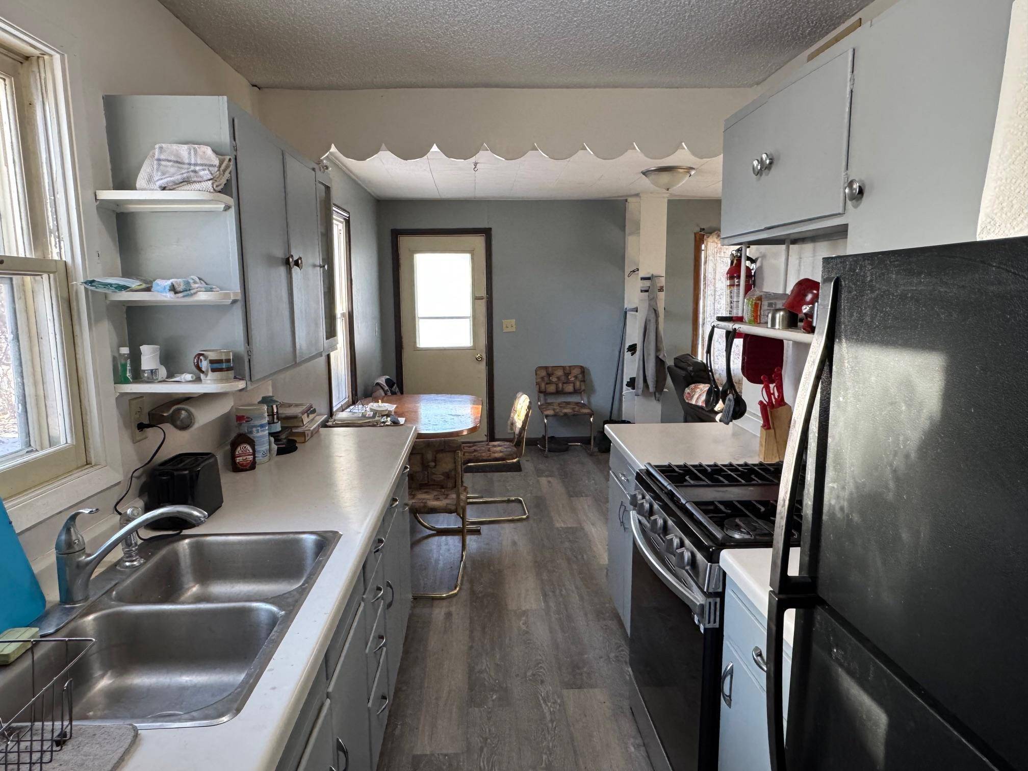 525 2nd ST N, Middle River, MN 56737