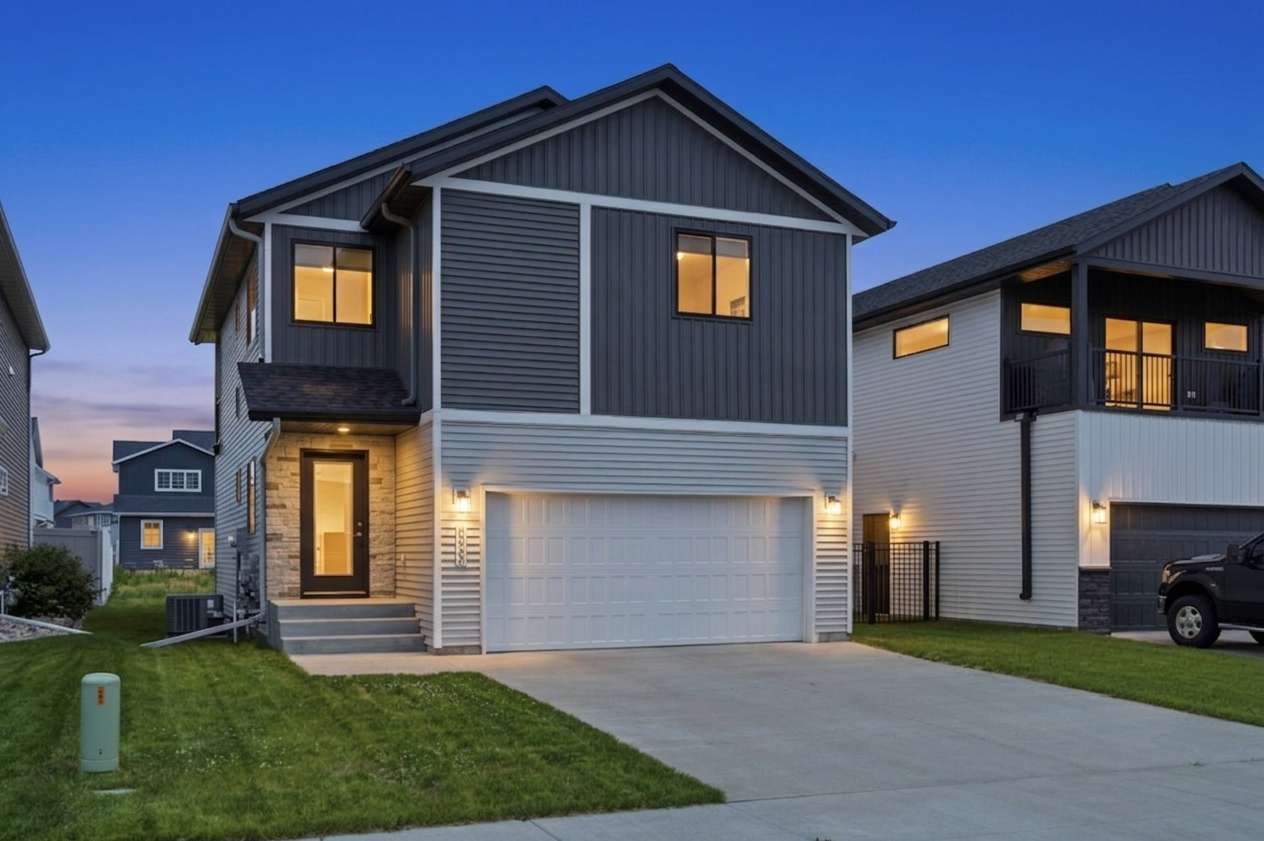 8068 Goldfinch DR, Horace, ND 58047