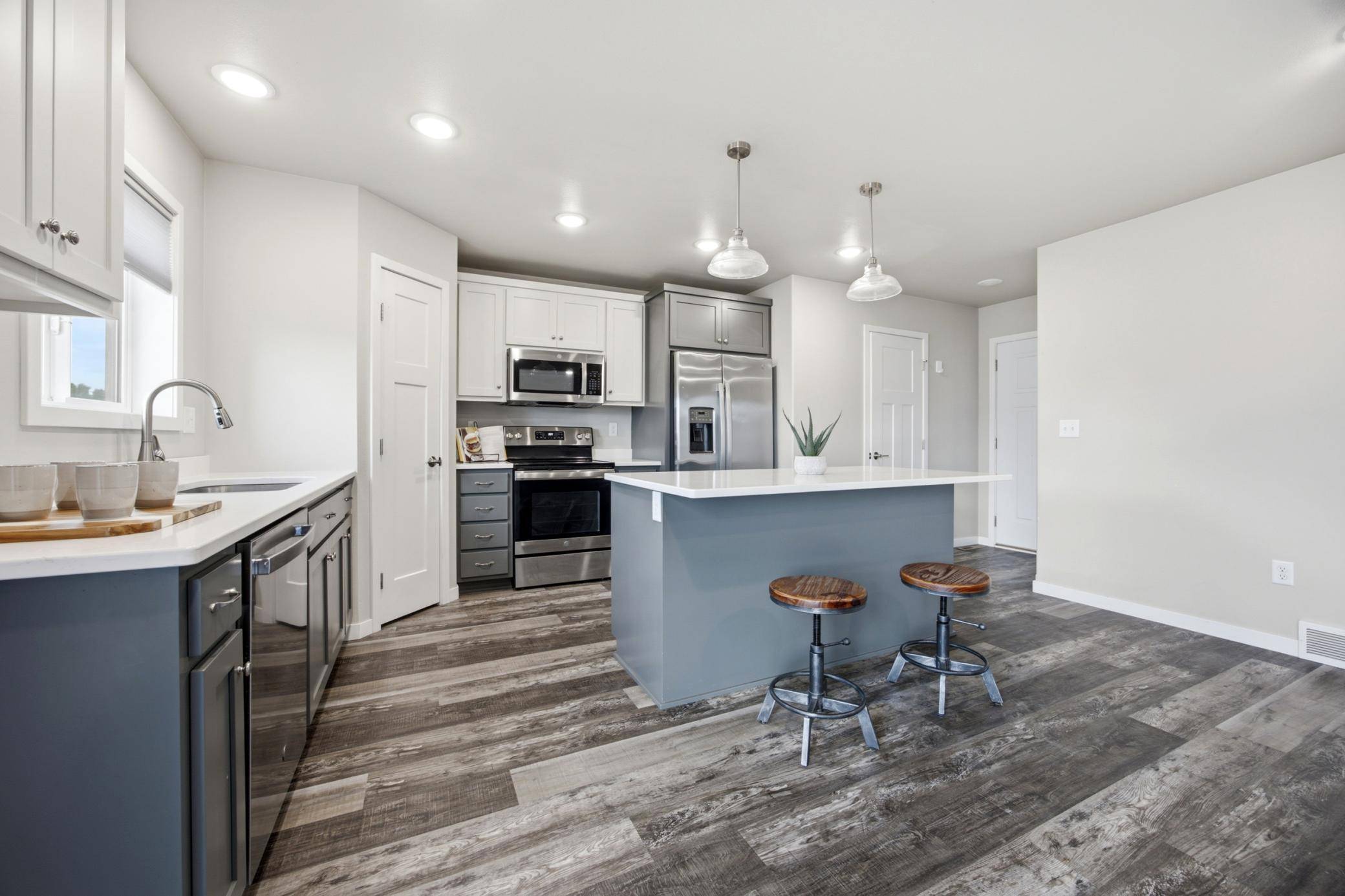 8068 Goldfinch DR, Horace, ND 58047