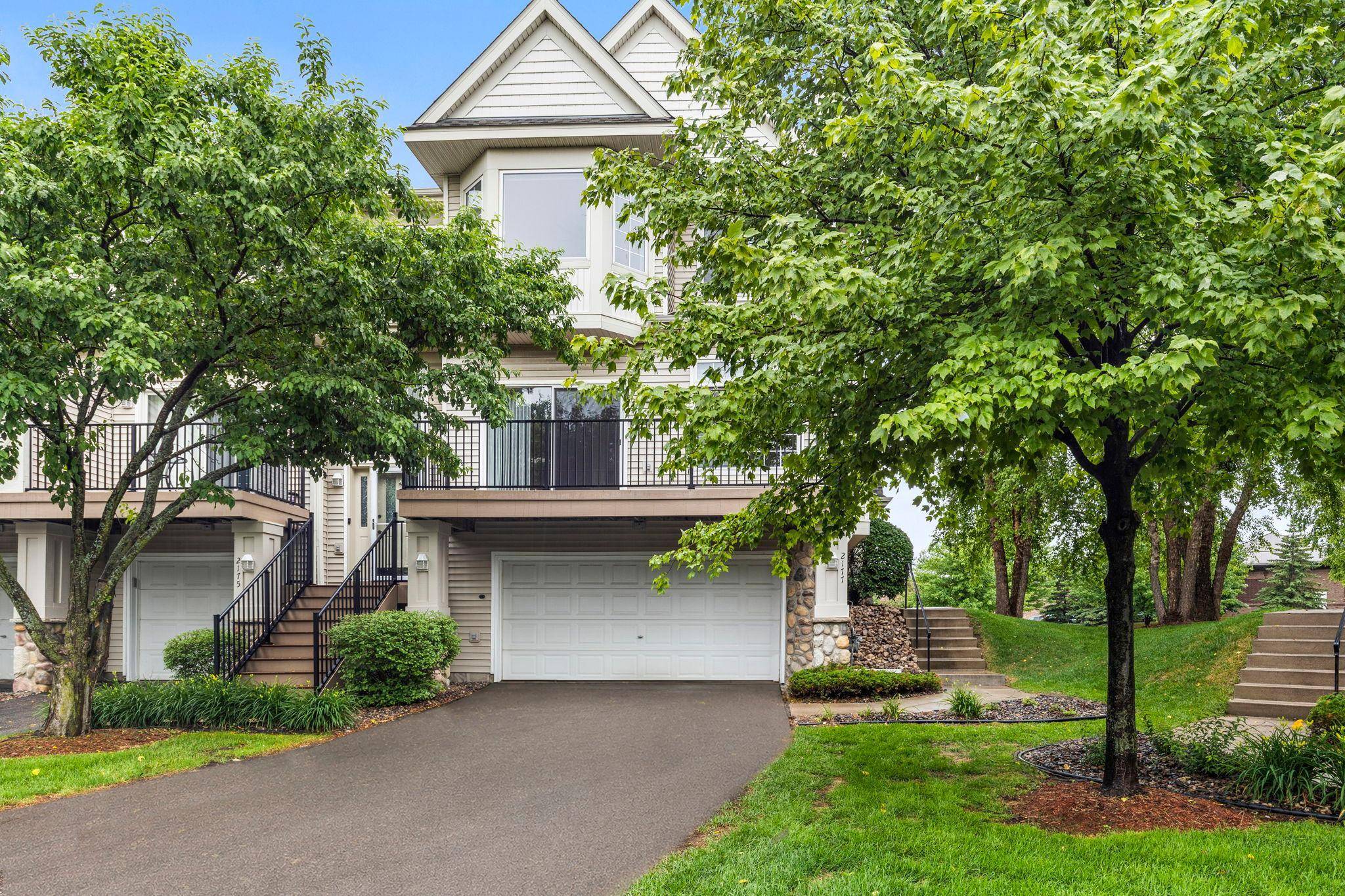 2177 Eagle Trace LN, Saint Paul, MN 55129