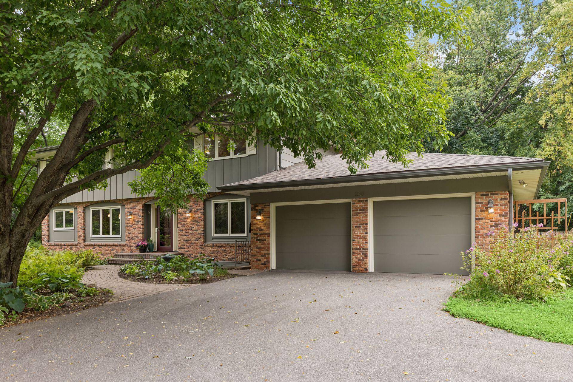 265 Oakwood RD, Hopkins, MN 55343