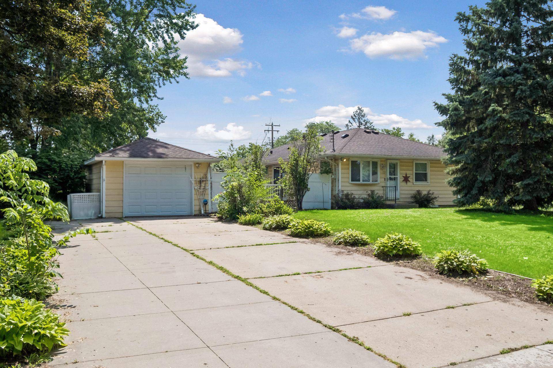 6592 85th ST S, Cottage Grove, MN 55016