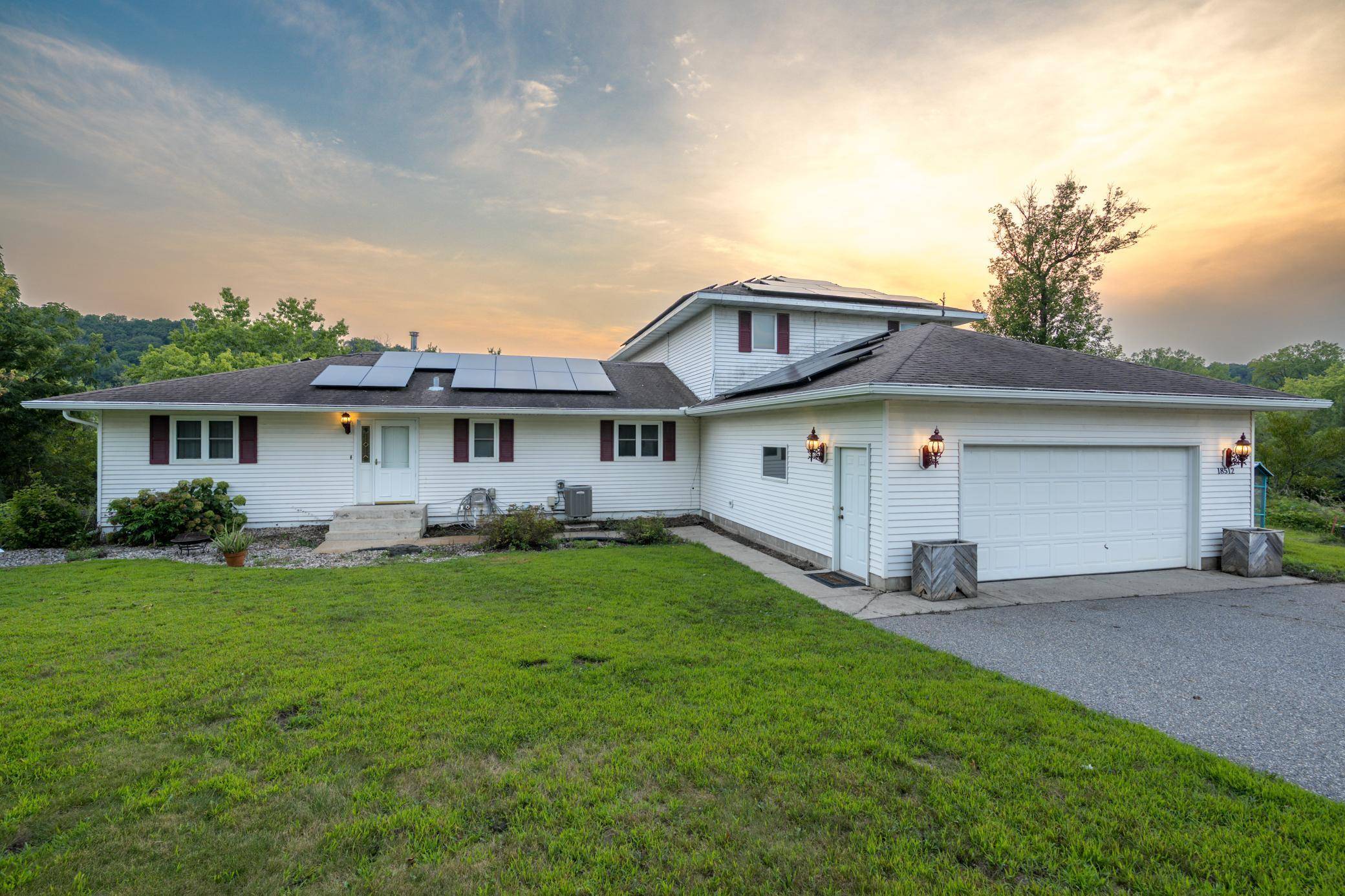 18512 568th AVE, Mankato, MN 56001