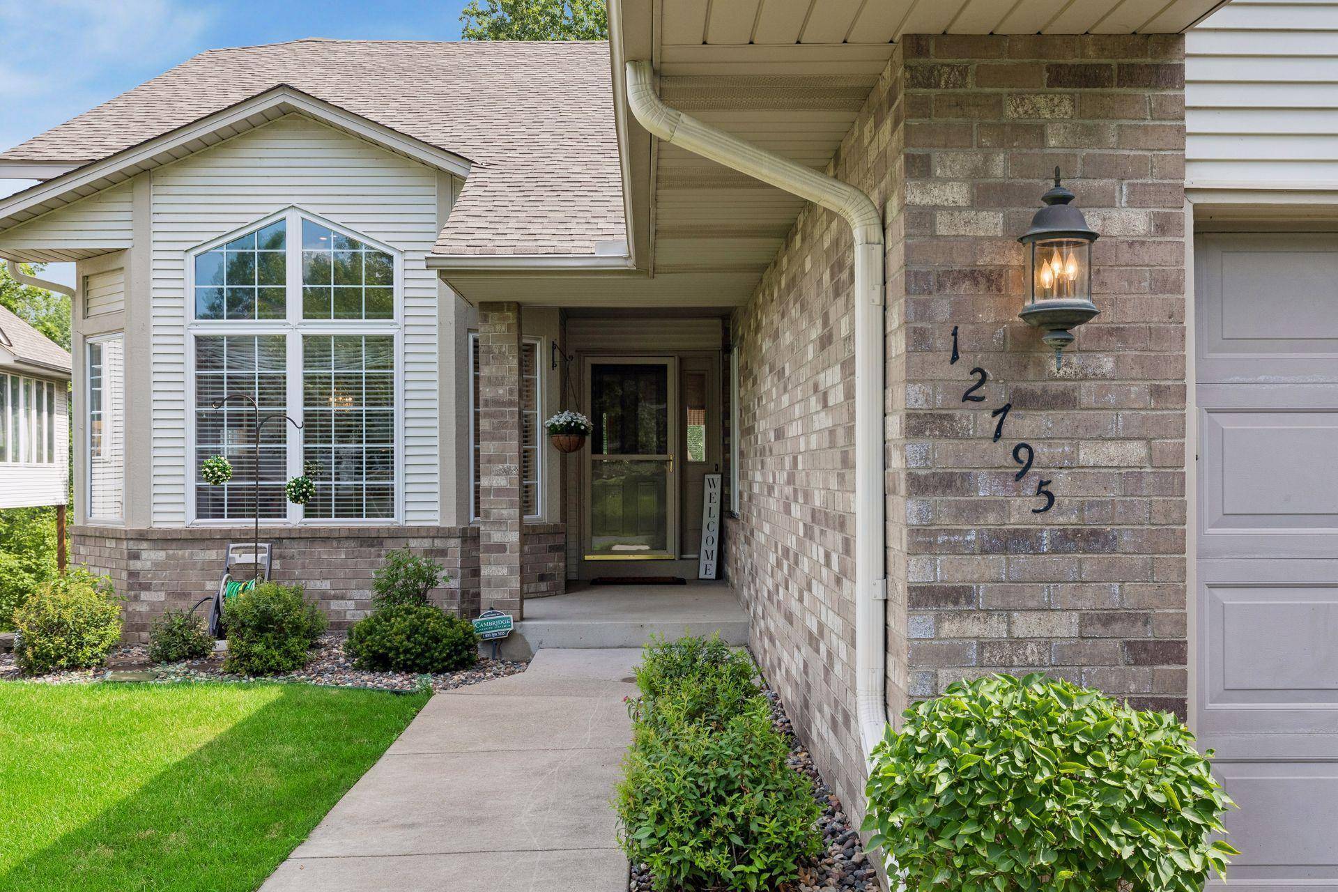 12795 Falcon DR, Apple Valley, MN 55124