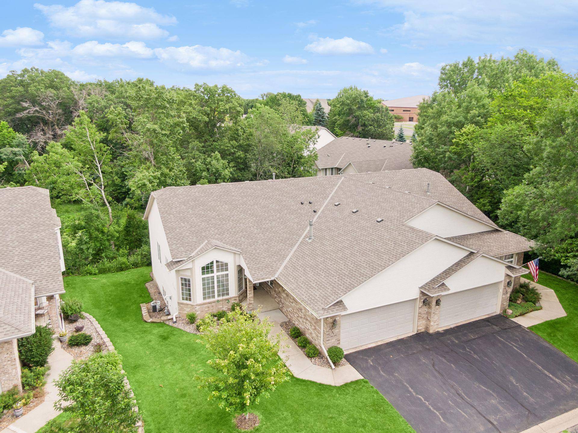 12795 Falcon DR, Apple Valley, MN 55124