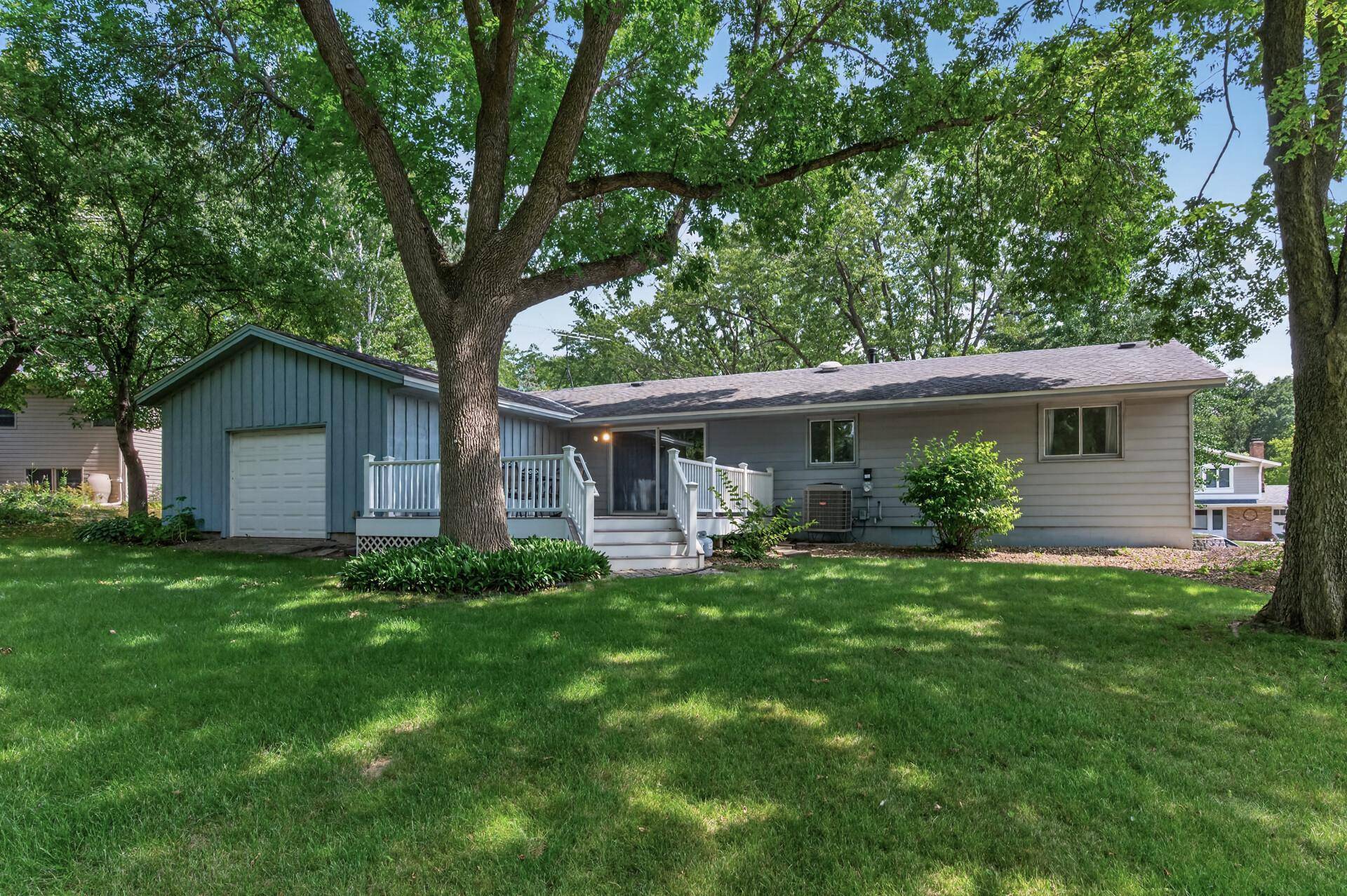 13345 Foliage AVE, Apple Valley, MN 55124