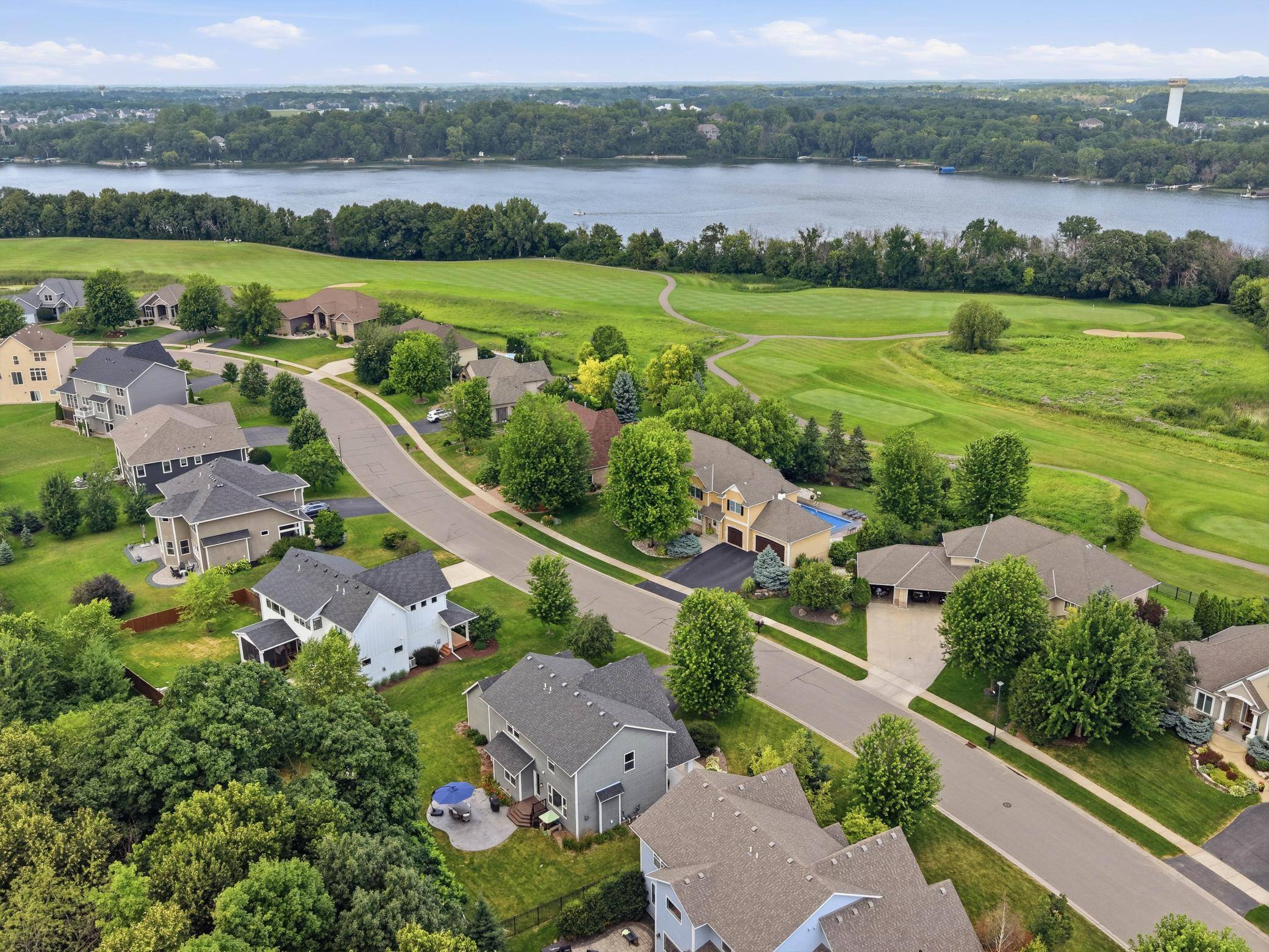 3025 Fairway DR, Chaska, MN 55318