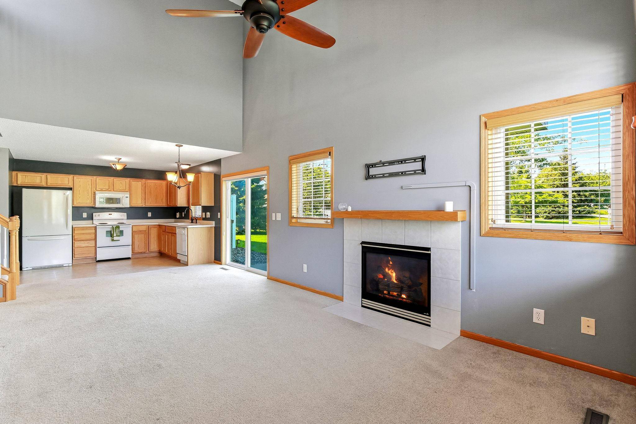 17521 Gillette WAY #11081, Lakeville, MN 55044