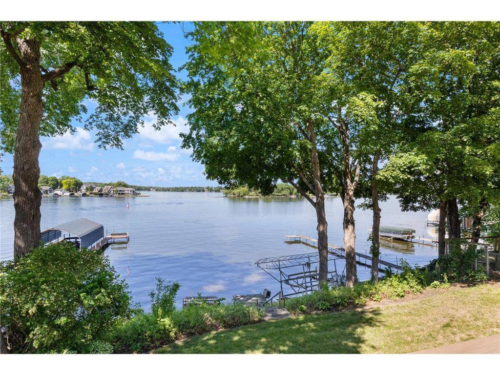 4580 West Arm RD, Spring Park, MN 55384