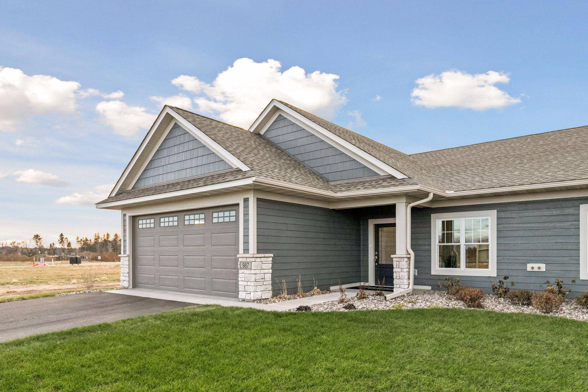 938 Turner LN, New Richmond, WI 54017