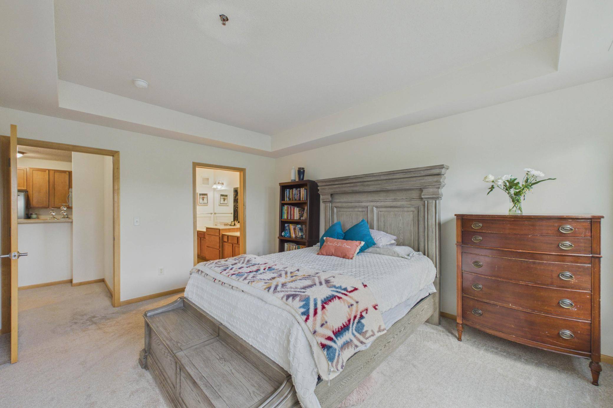 150 E Burnsville Pkwy #309, Burnsville, MN 55337