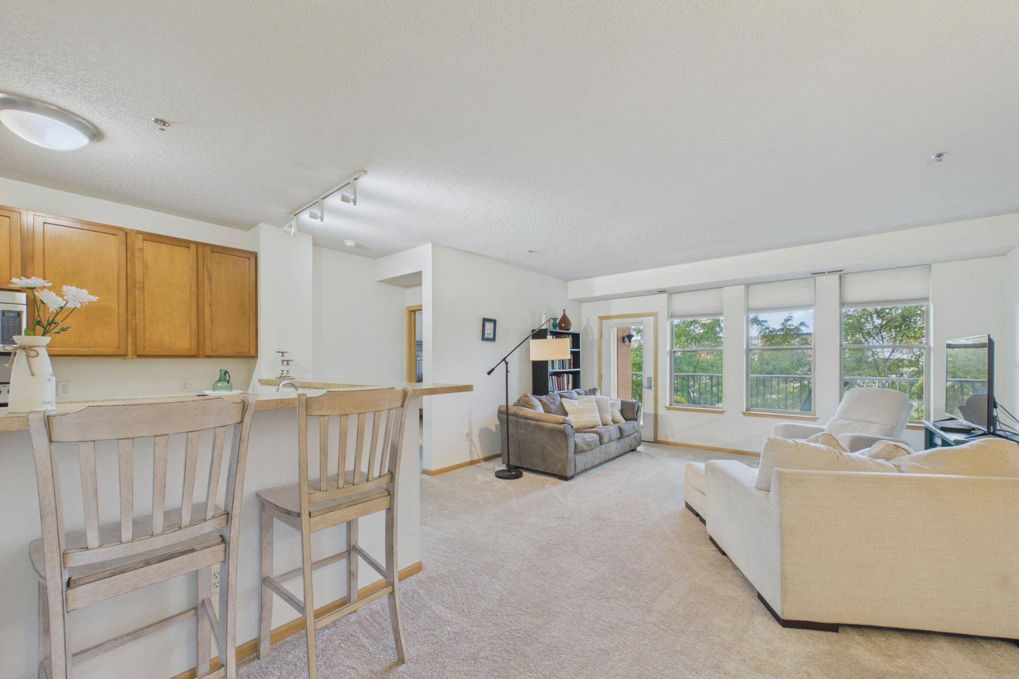 150 E Burnsville Pkwy #309, Burnsville, MN 55337