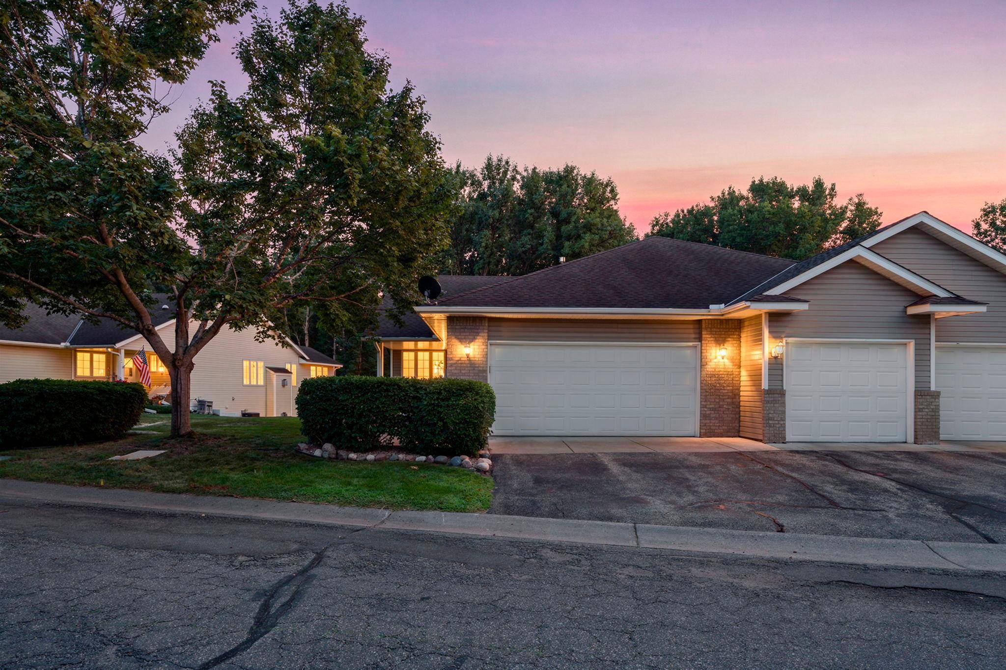 8501 124th LN N, Champlin, MN 55316