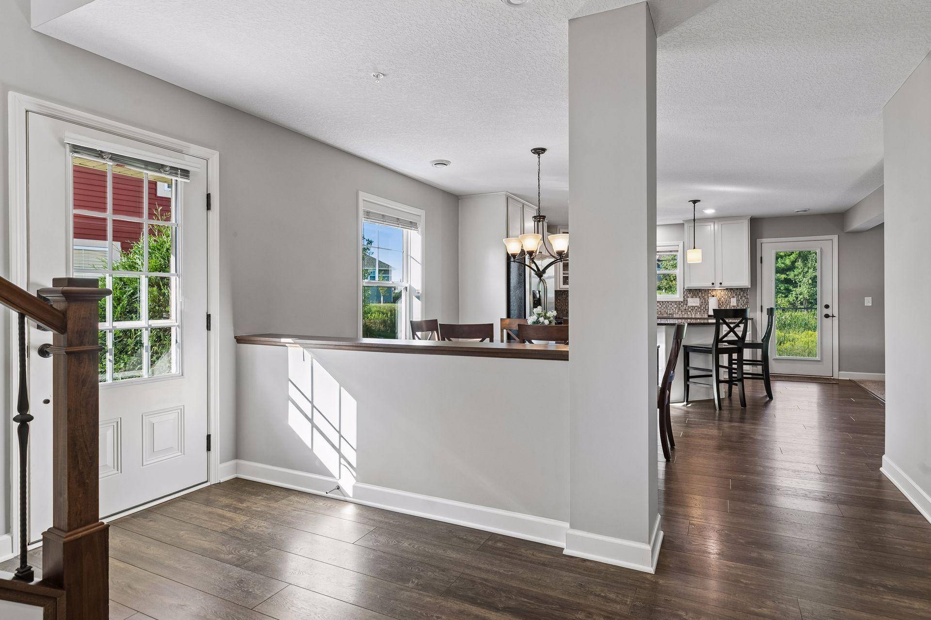 9868 5th Street LN N, Lake Elmo, MN 55042