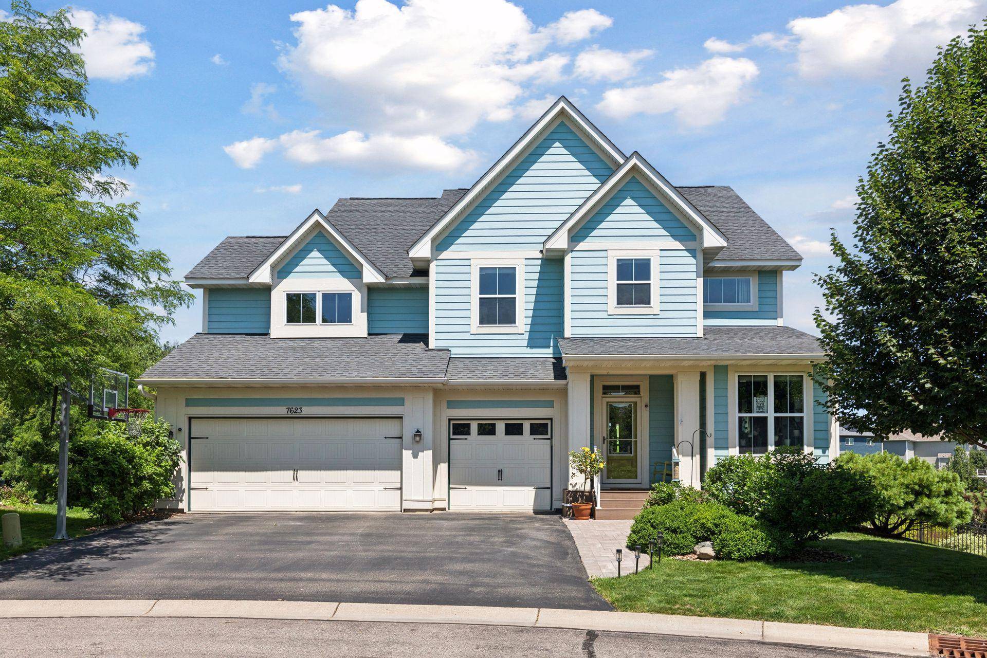 7623 Addisen CT, Inver Grove Heights, MN 55077
