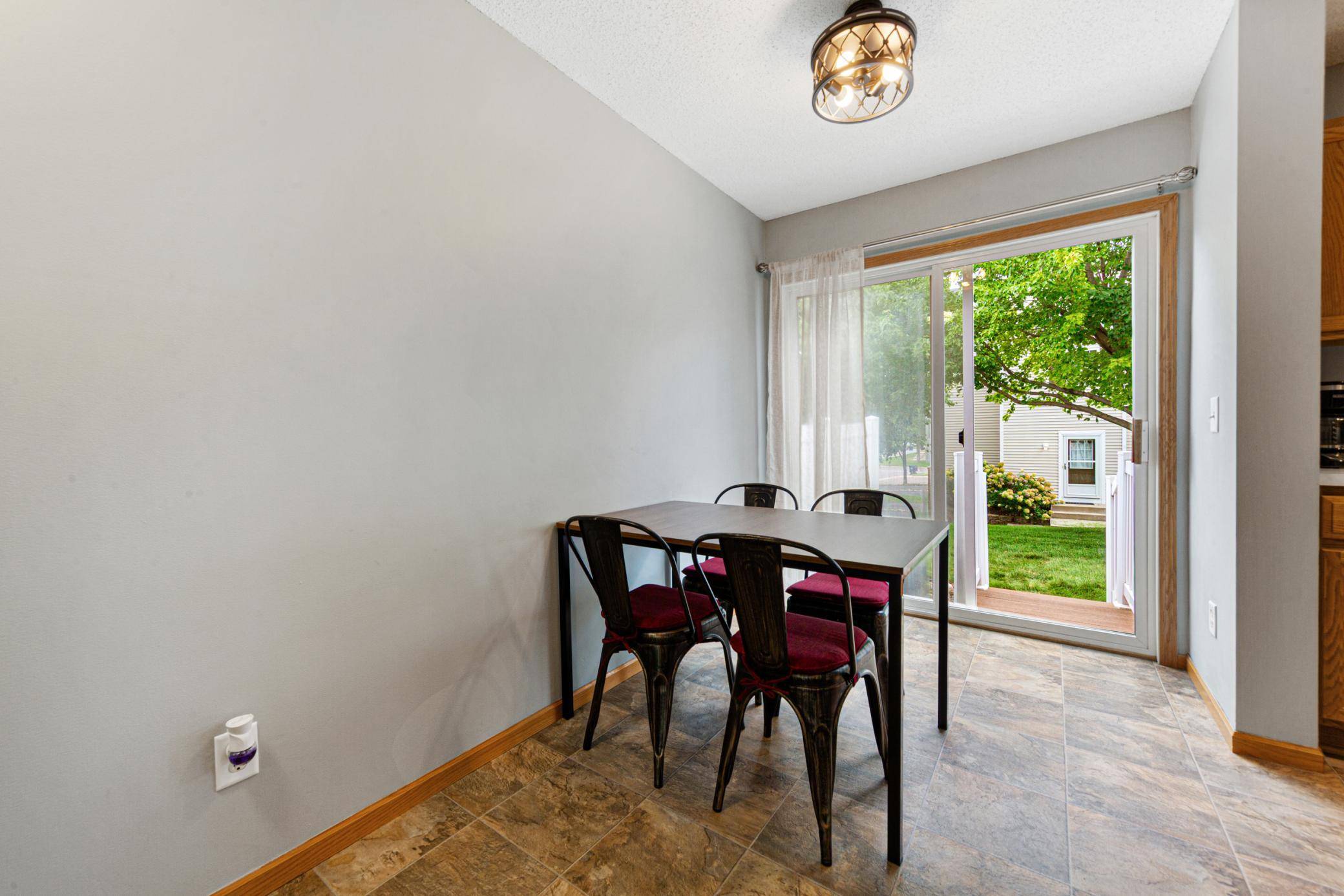 15549 Flyboat LN #63, Apple Valley, MN 55124