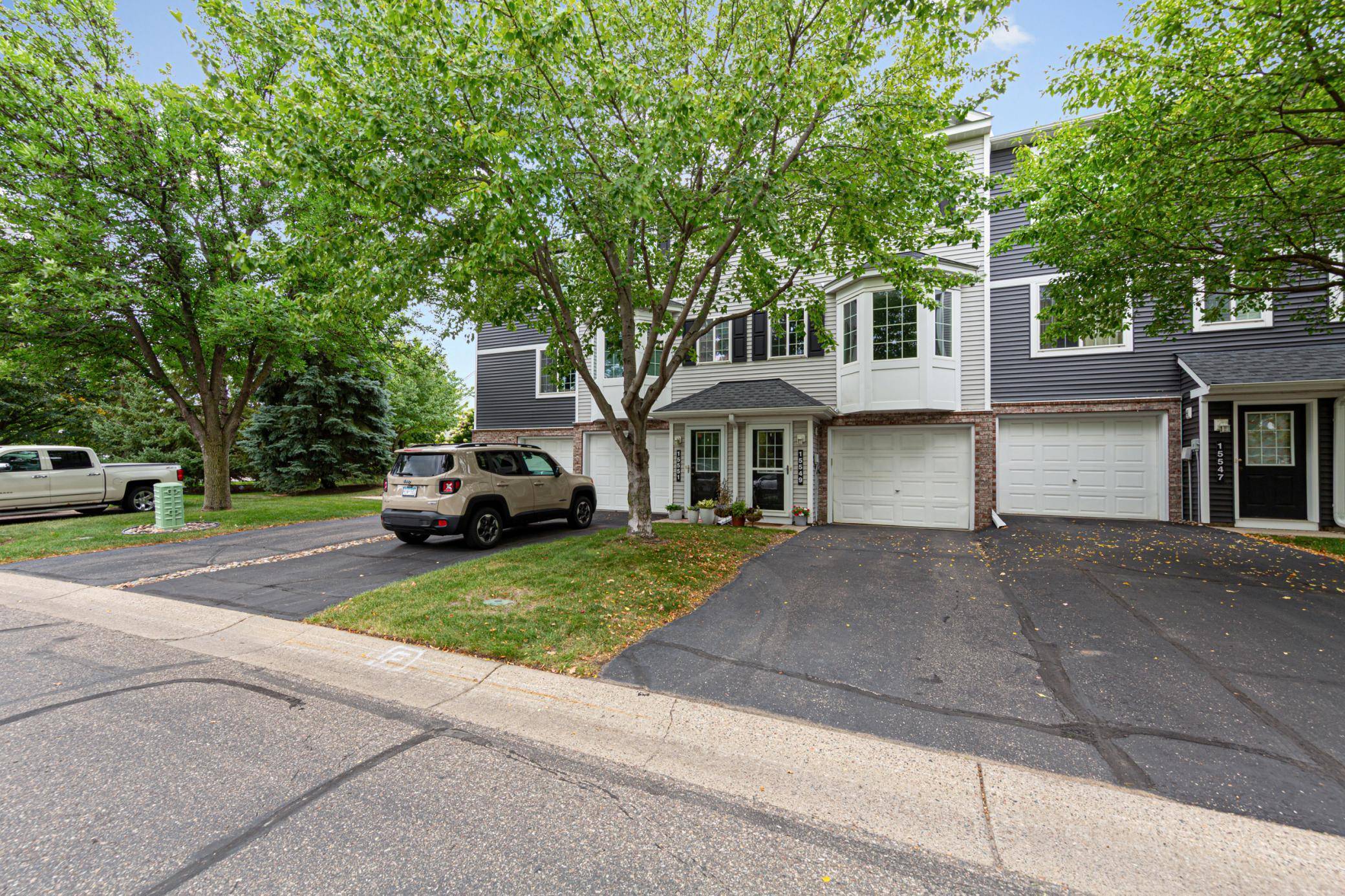 15549 Flyboat LN #63, Apple Valley, MN 55124