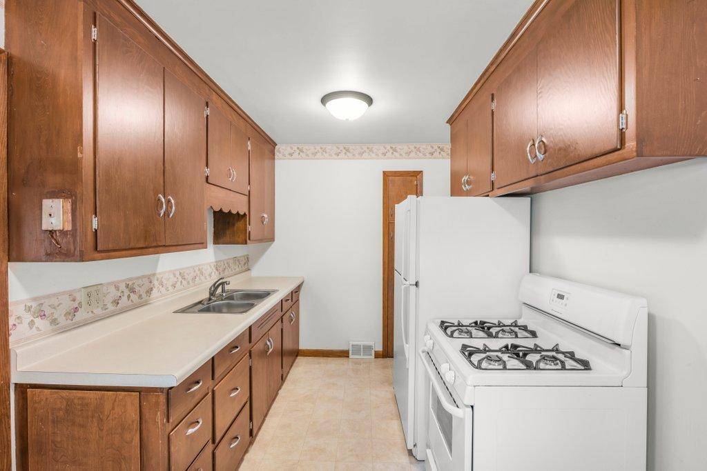 8101 2nd AVE S, Bloomington, MN 55420