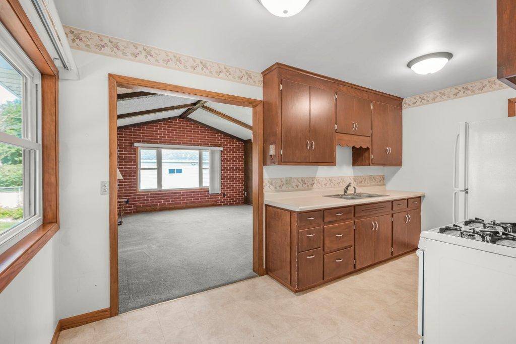8101 2nd AVE S, Bloomington, MN 55420