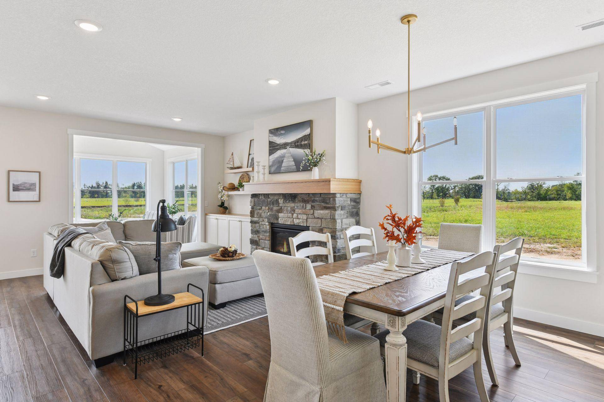 988 Turner LN, New Richmond, WI 54017