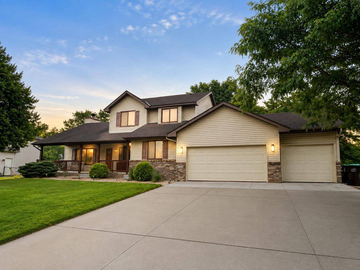 13160 Aspen DR, Rogers, MN 55374