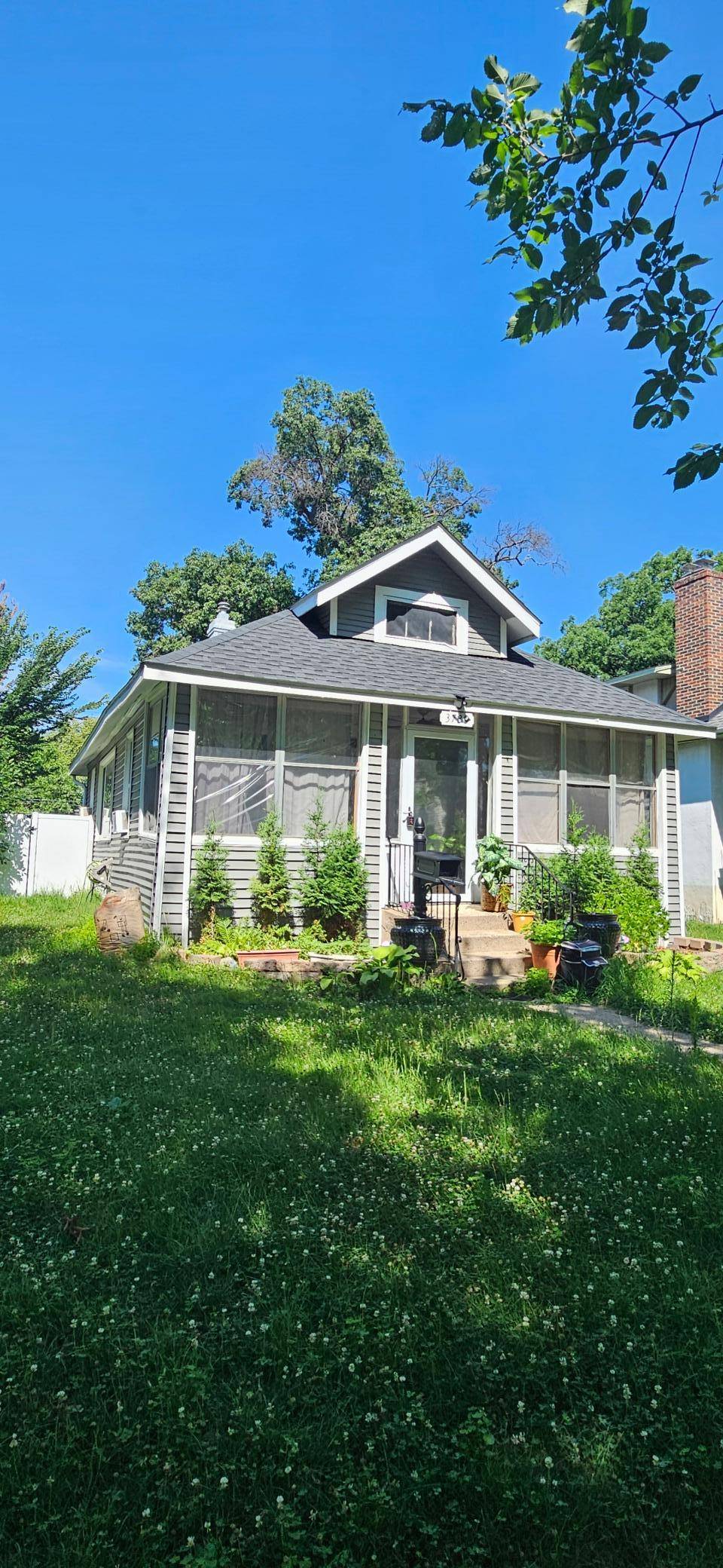 3739 Washburn AVE N, Minneapolis, MN 55412