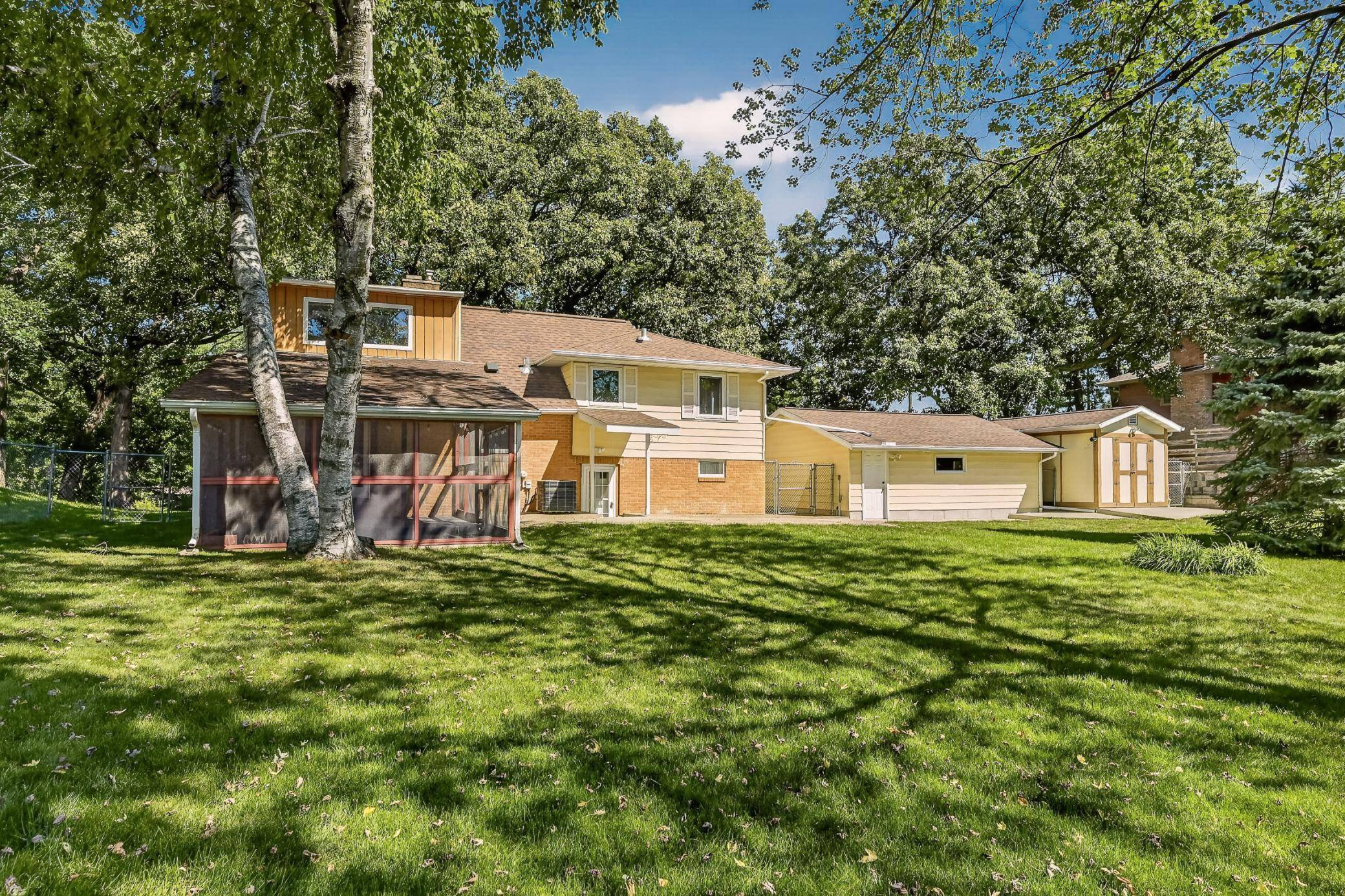 108 25th ST SW, Rochester, MN 55902