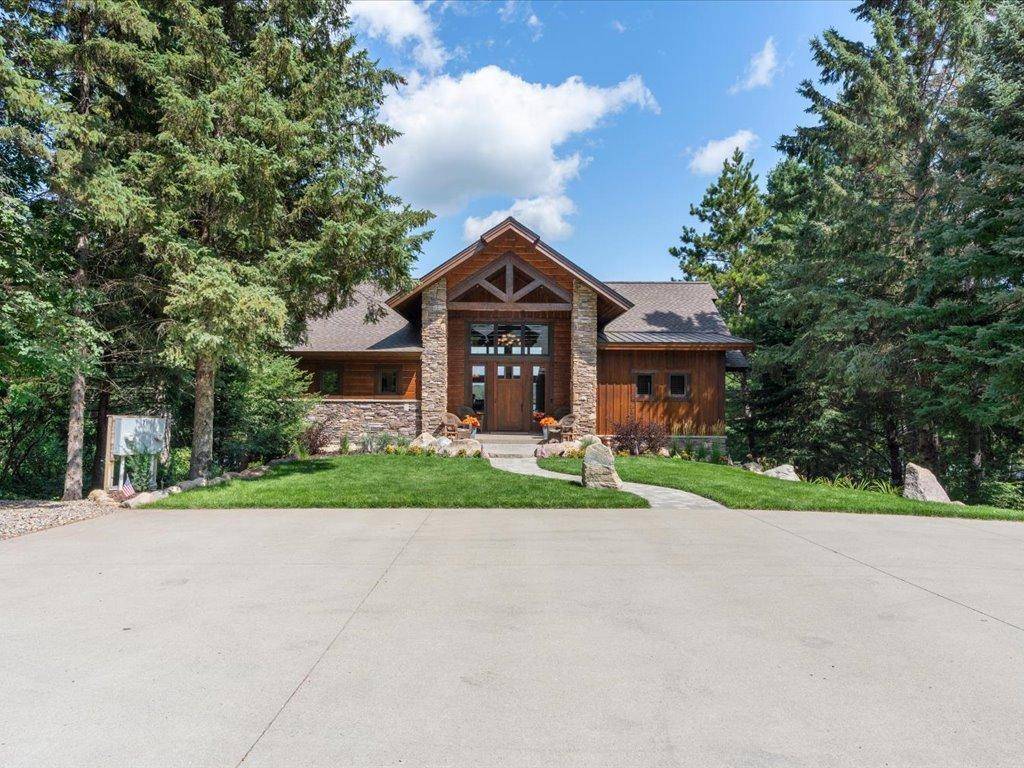 31928 Log Home DR, Walker, MN 56461