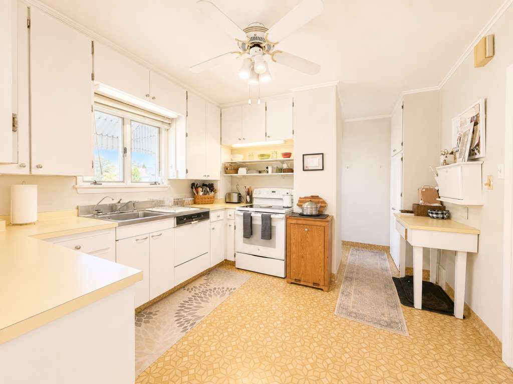 502 W 3rd AVE, Keewatin, MN 55753
