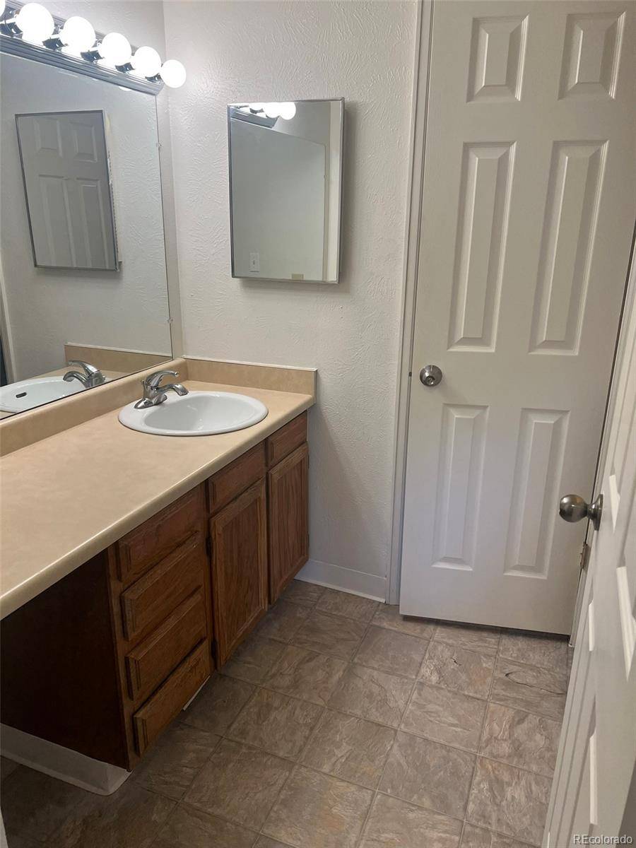 14802 E Kentucky DR #827, Aurora, CO 80012