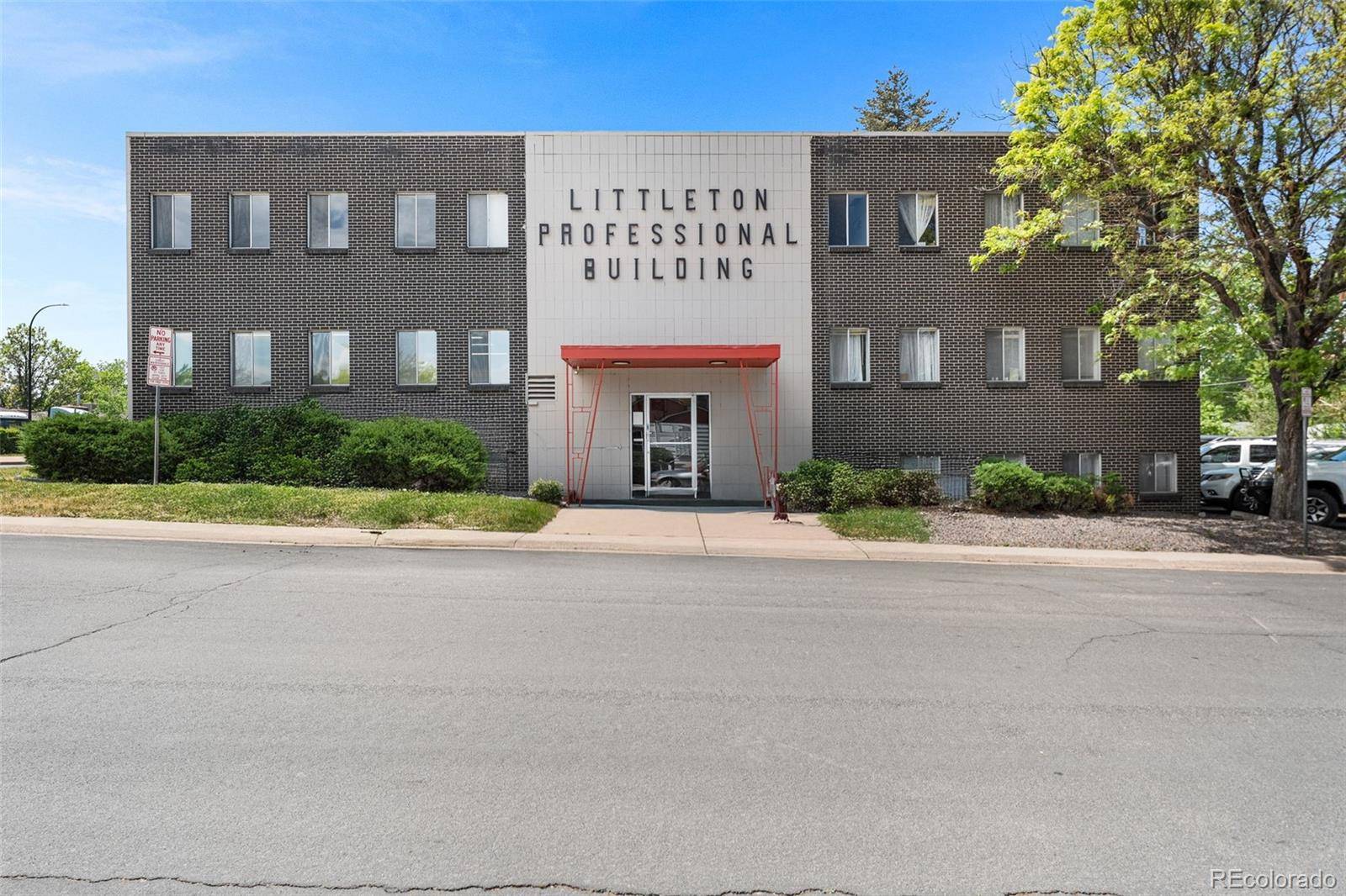 709 W Littleton BLVD, Littleton, CO 80120