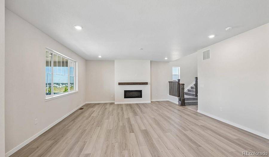 2123 S Irvington ST, Aurora, CO 80018