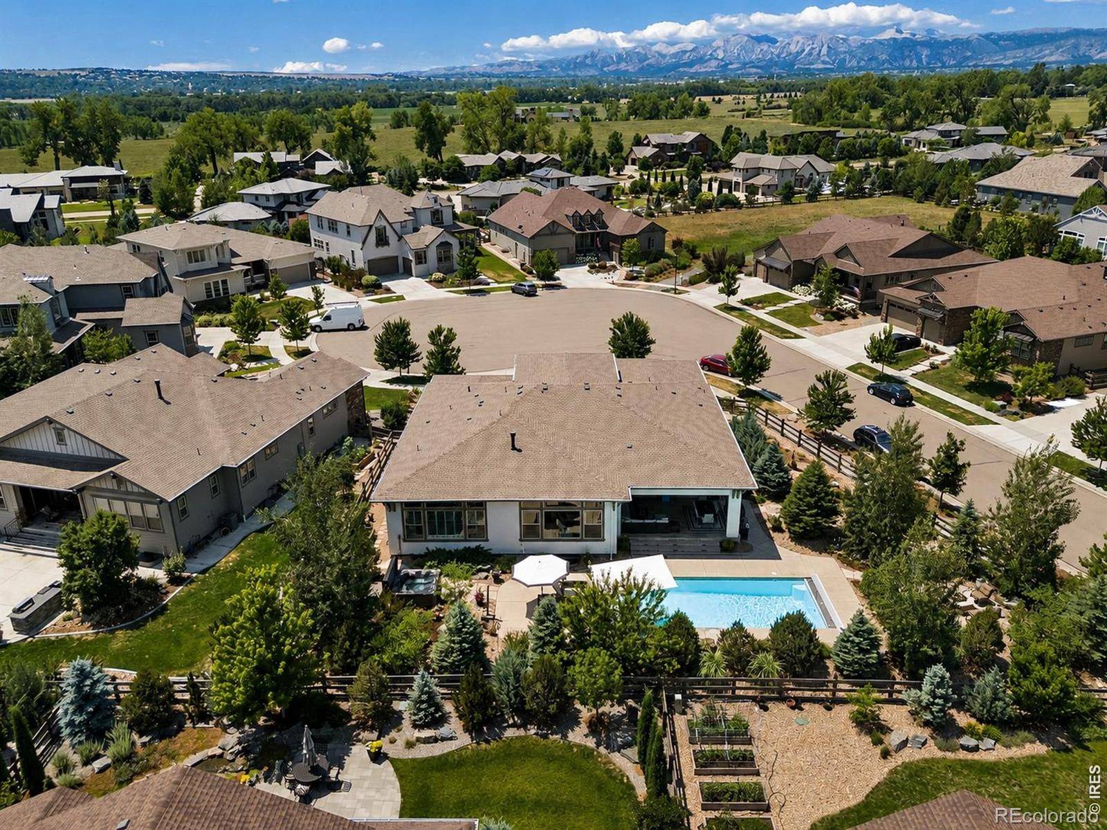 2220 Somerset CT, Longmont, CO 80503
