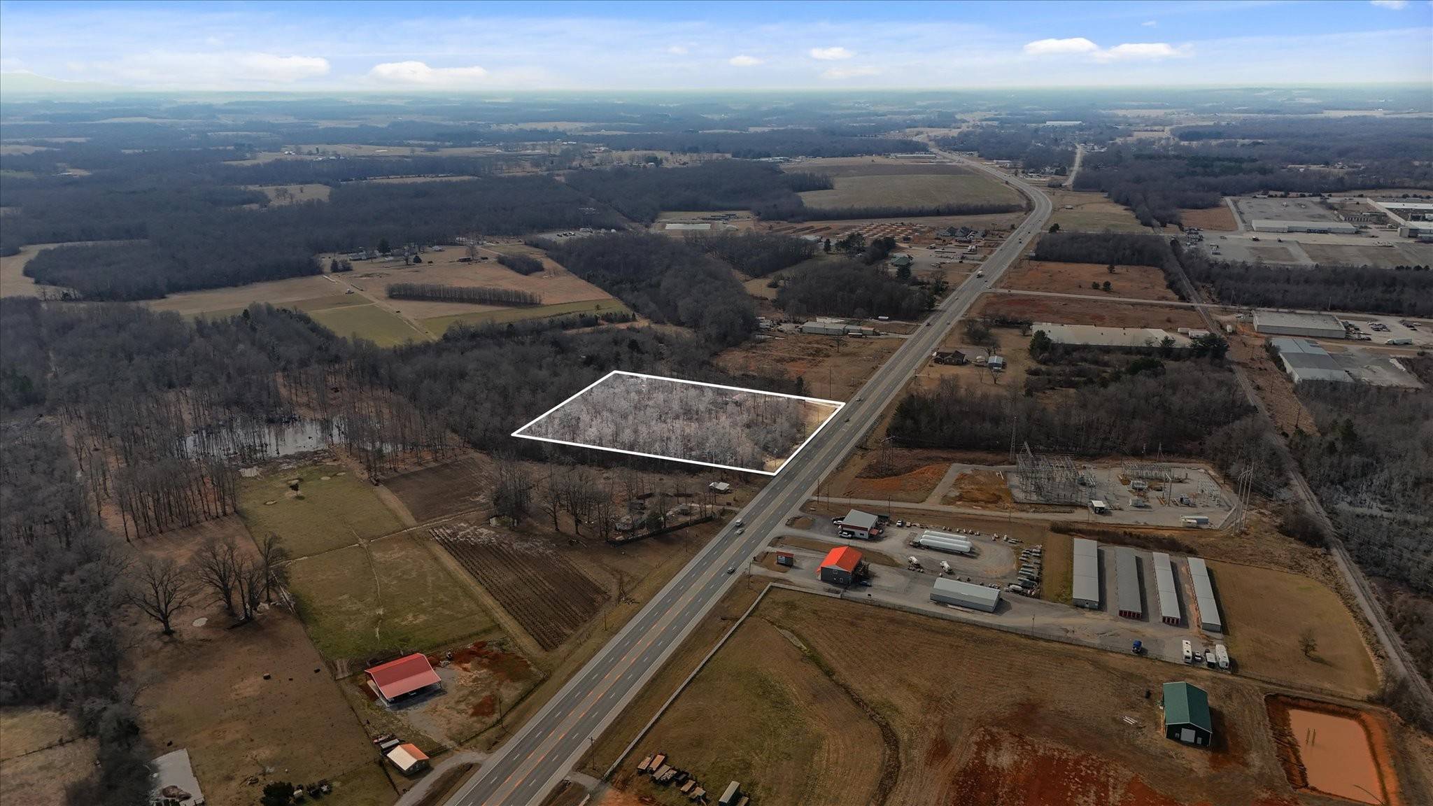 8557 Manchester Hwy, Morrison, TN 37357
